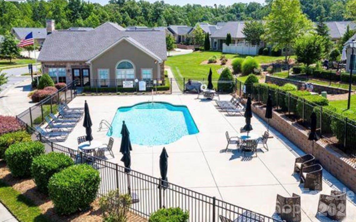 Polo Club at Mountain Island Lake - Residential