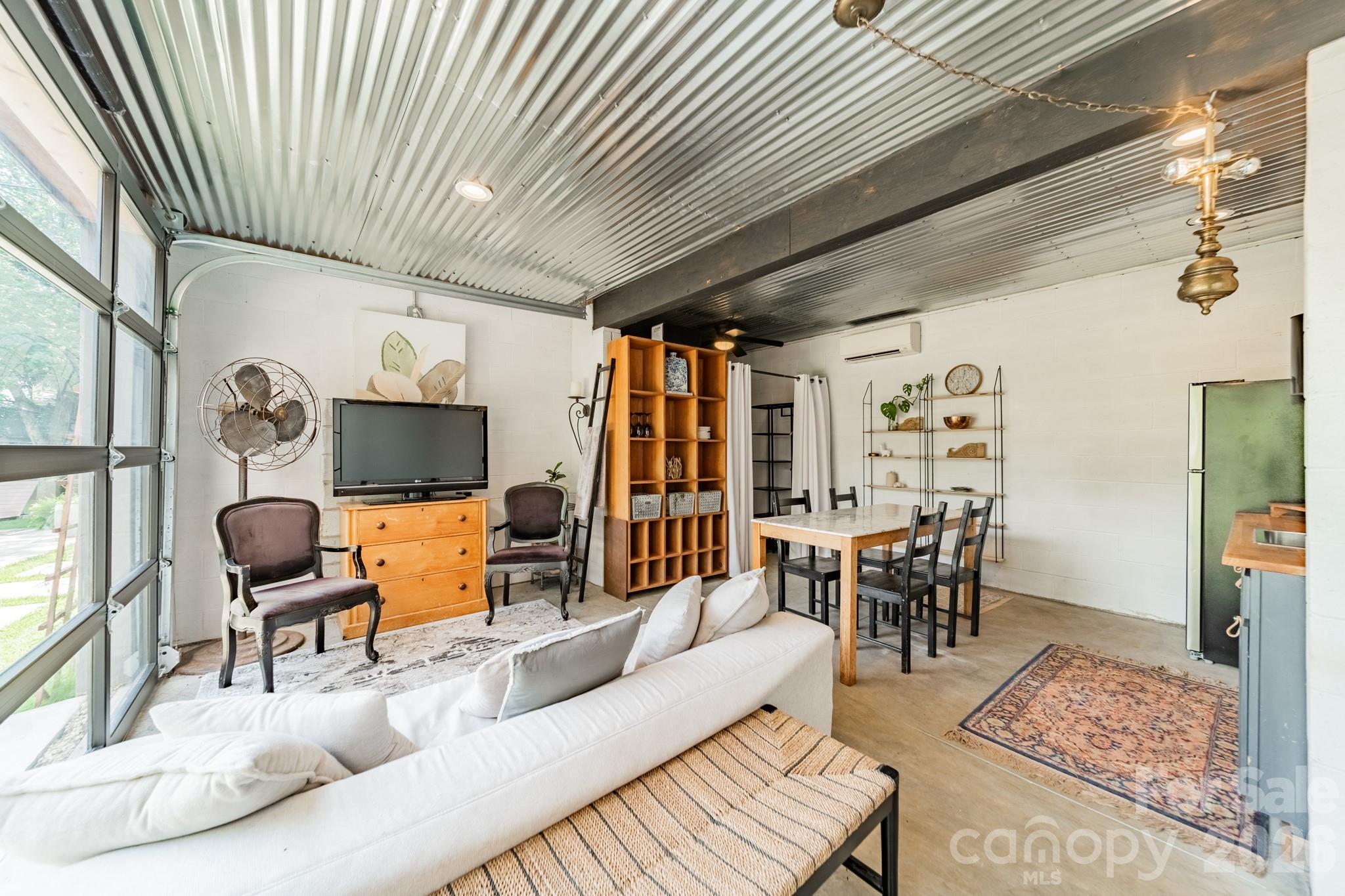 Seventeen Acres - Residential