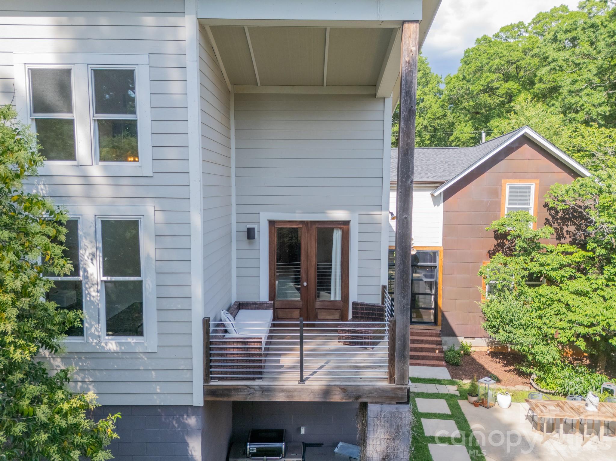 Seventeen Acres - Residential