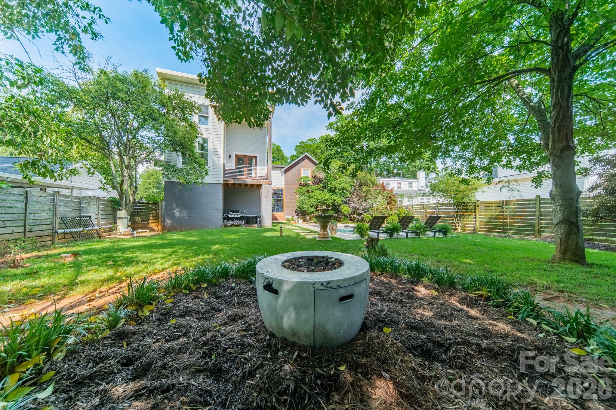 Seventeen Acres - Residential