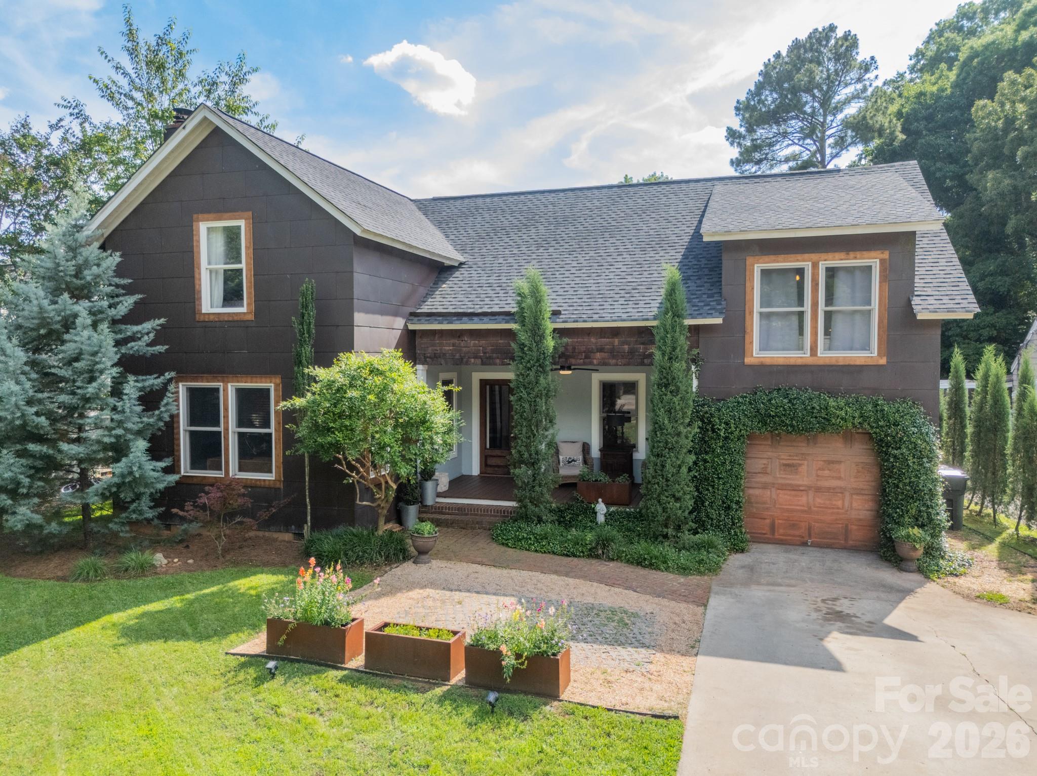 Seventeen Acres - Residential