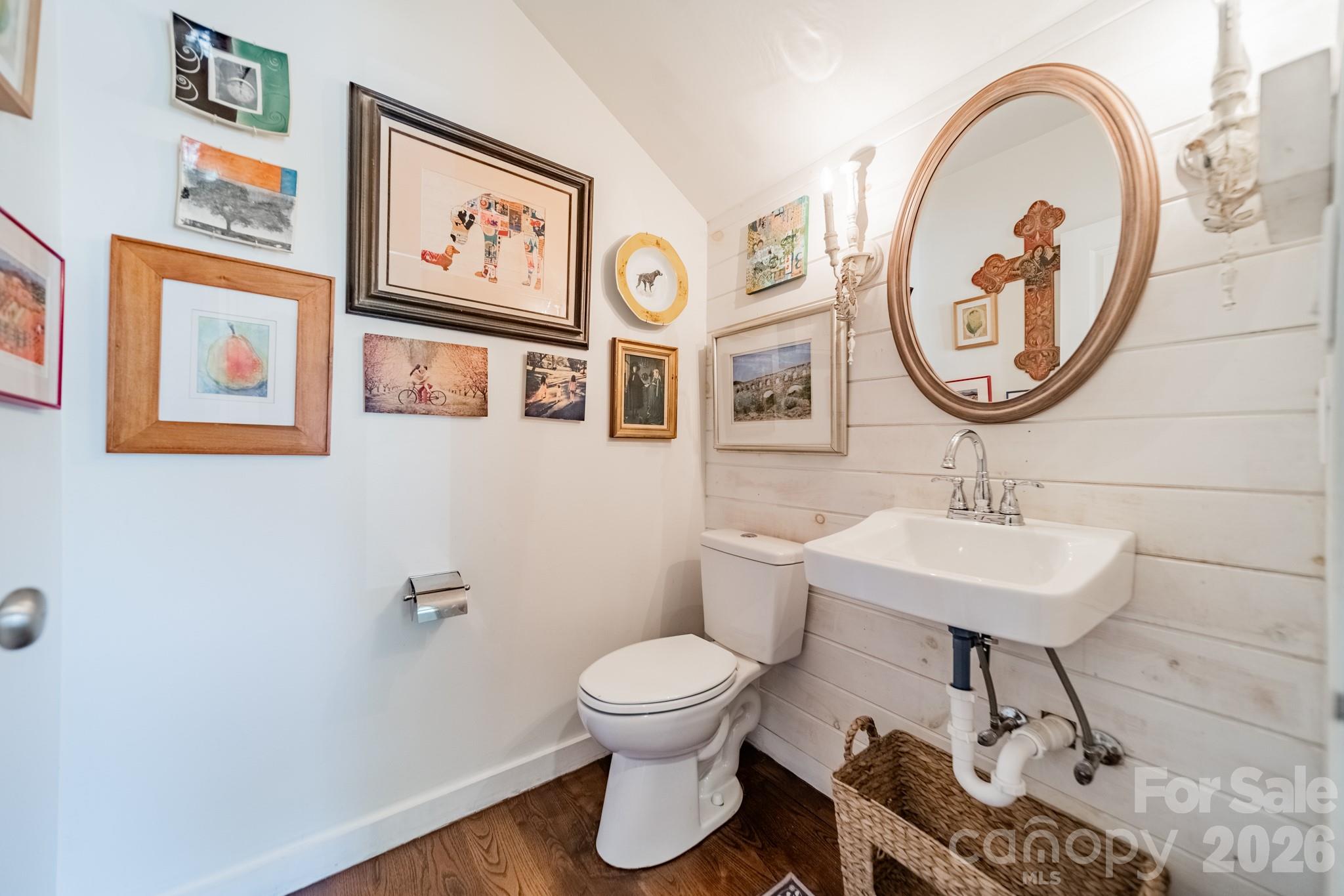 Seventeen Acres - Residential