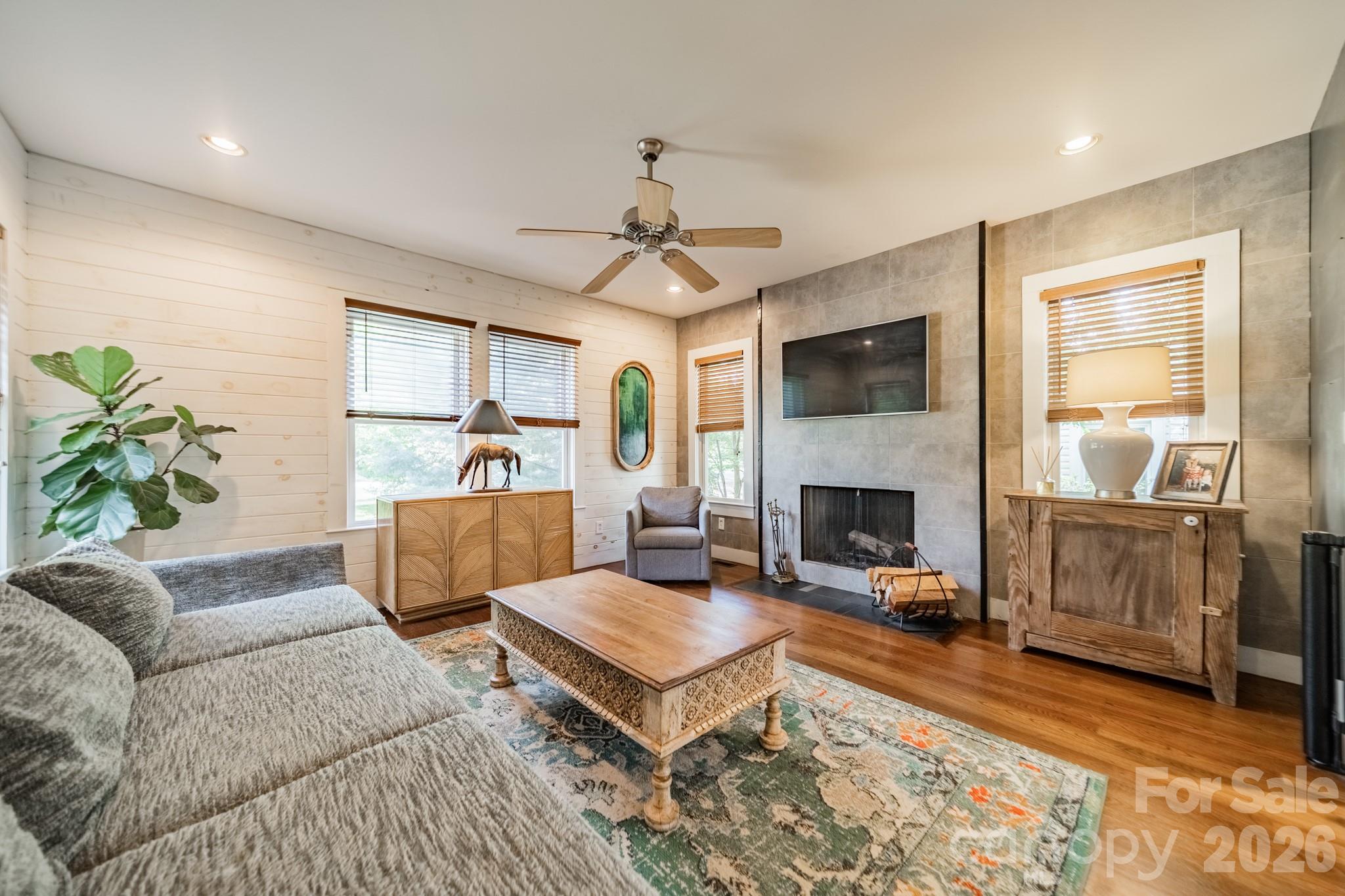Seventeen Acres - Residential