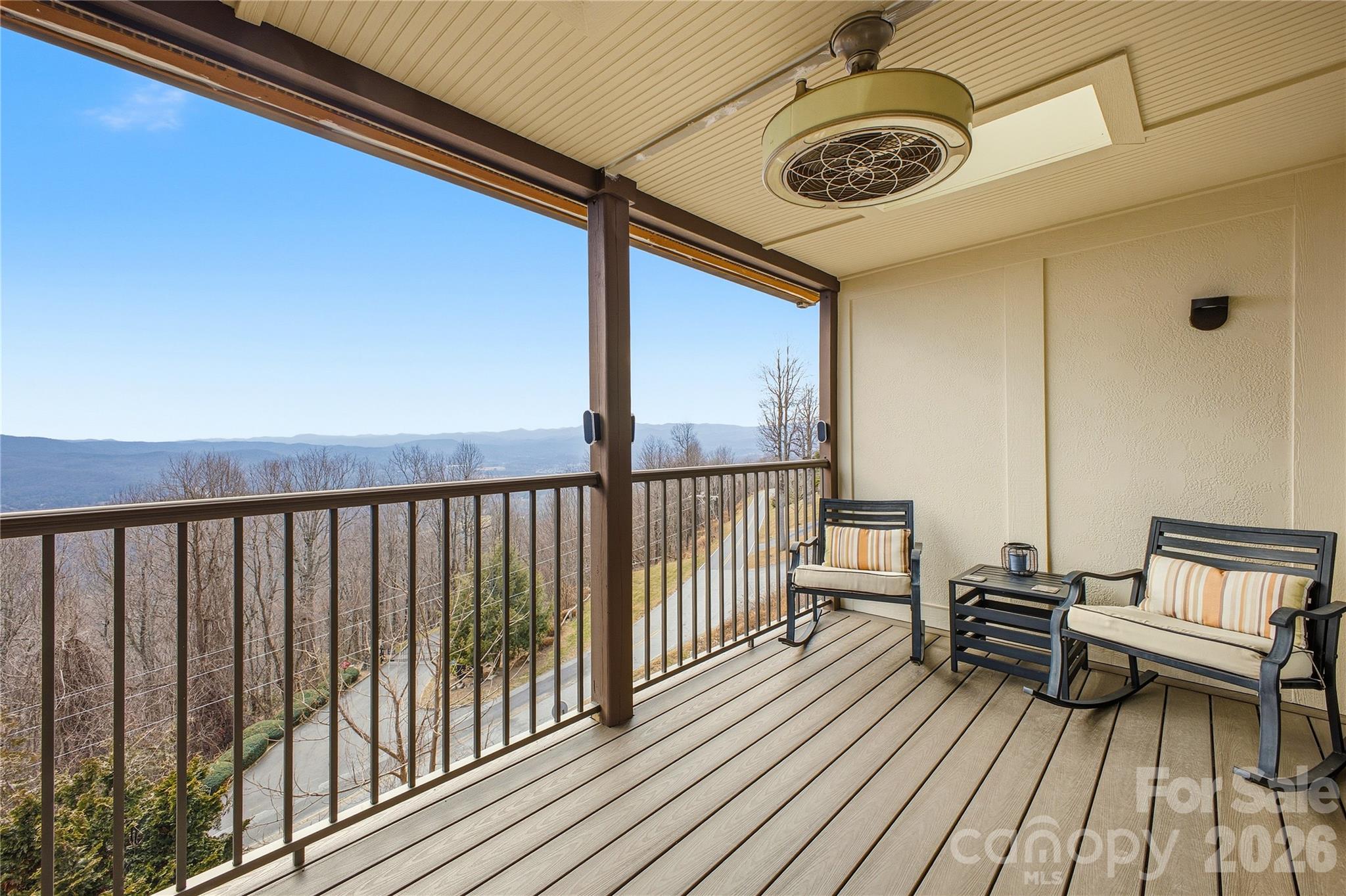 Fleetwood Plaza - Residential