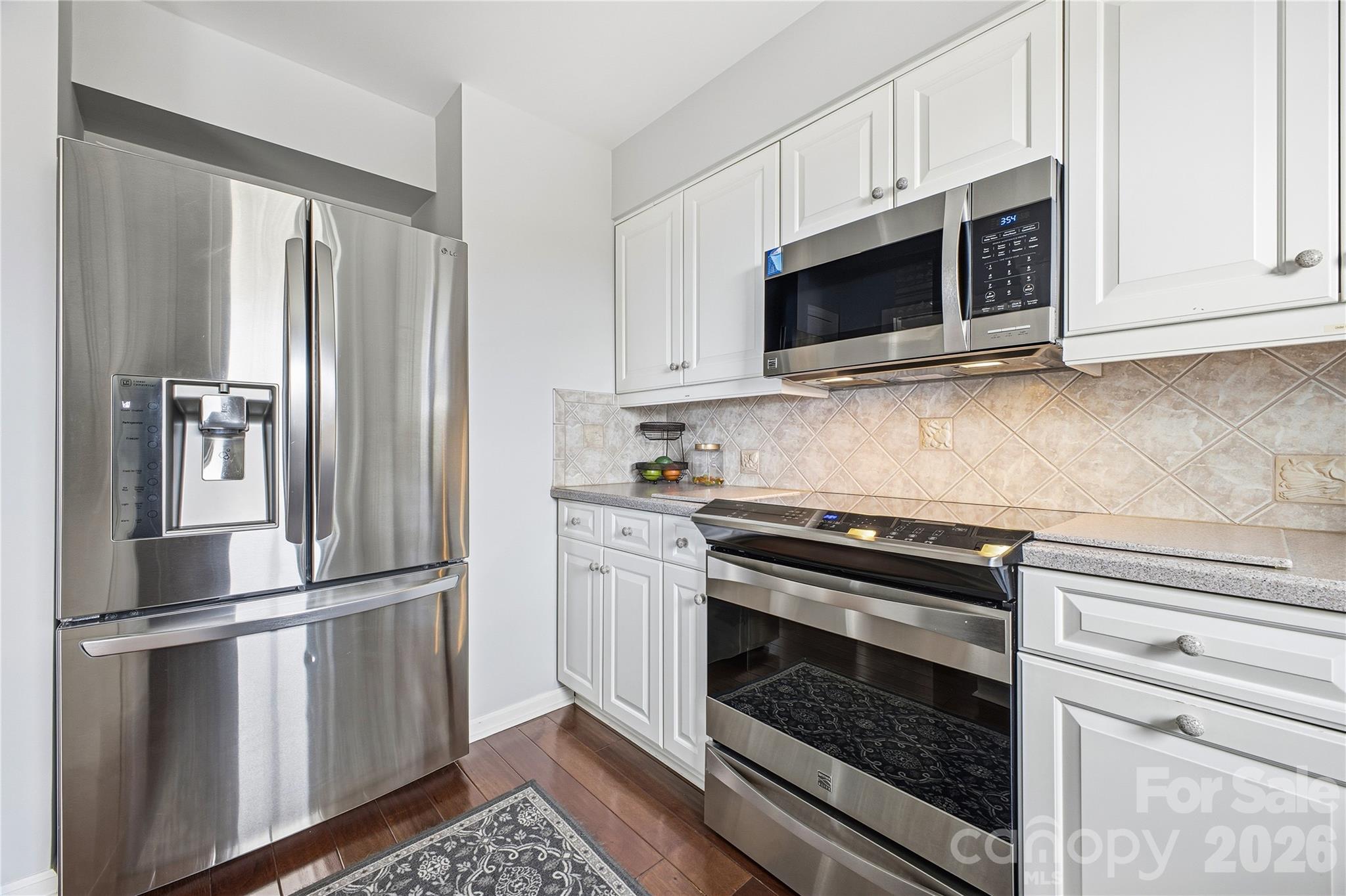 Fleetwood Plaza - Residential