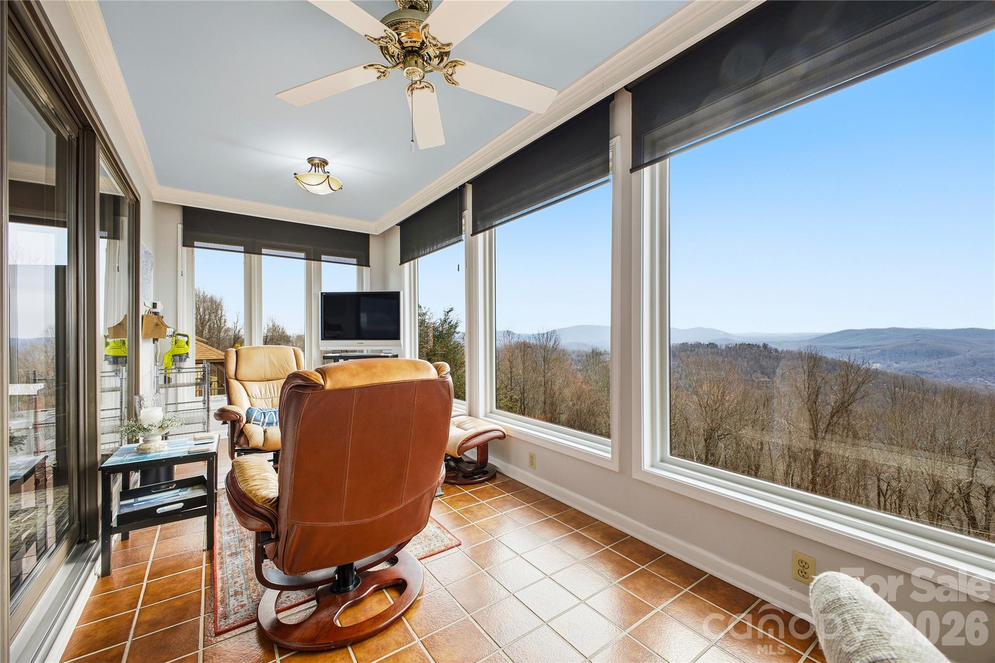 Fleetwood Plaza - Residential