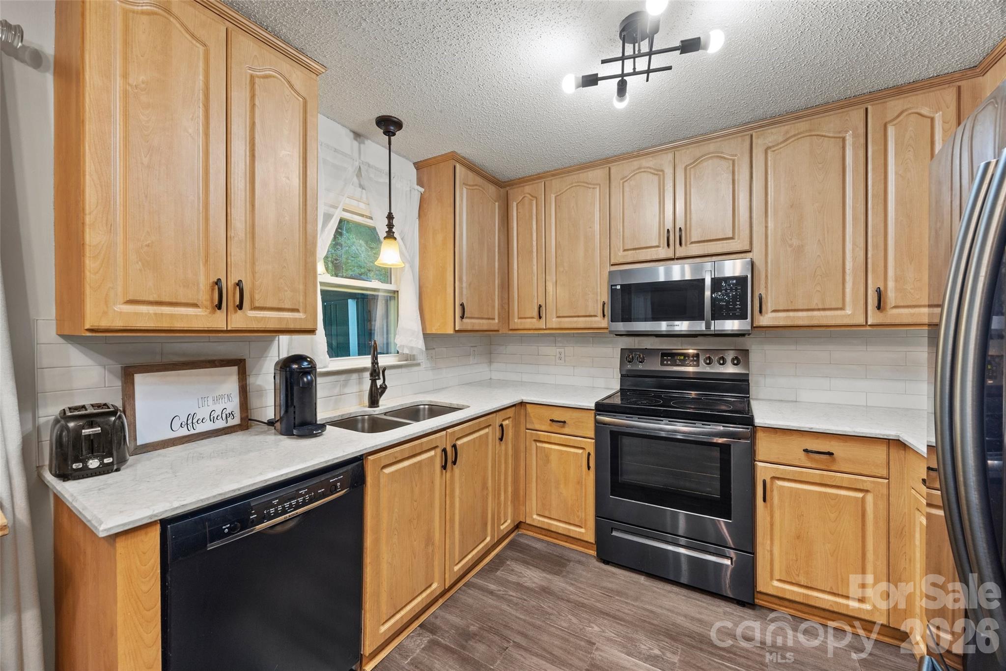 Tega Cay - Residential