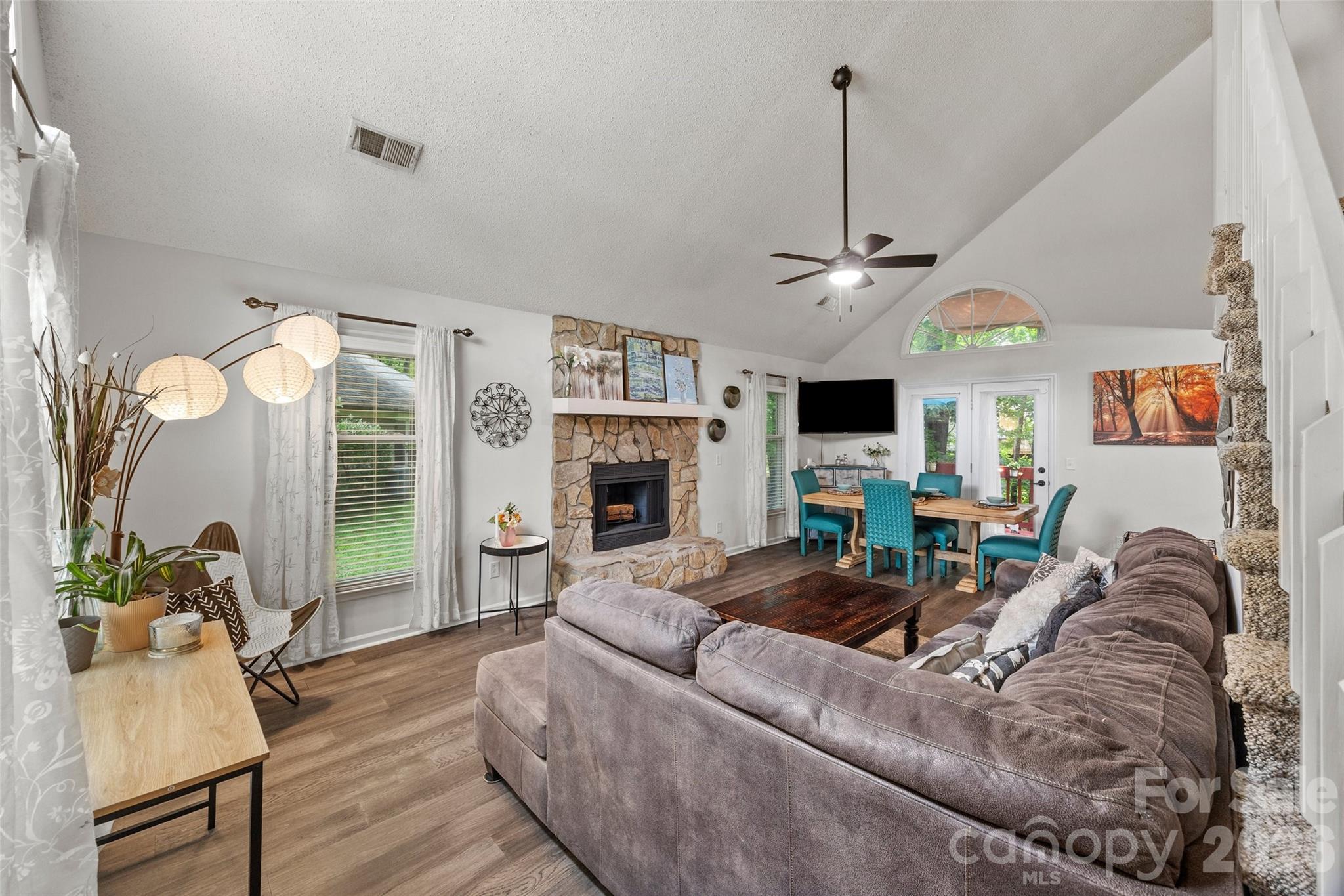 Tega Cay - Residential
