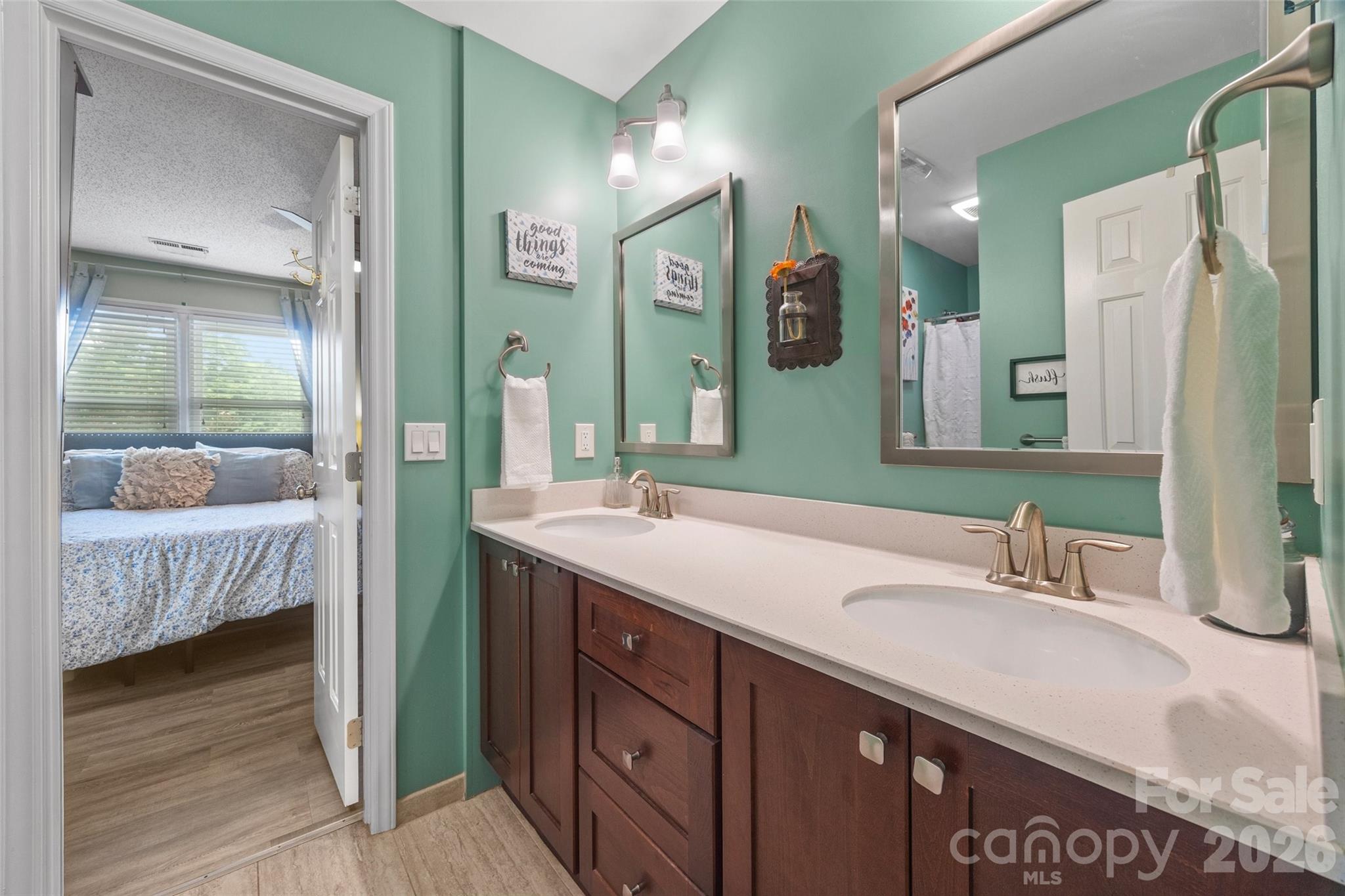 Tega Cay - Residential
