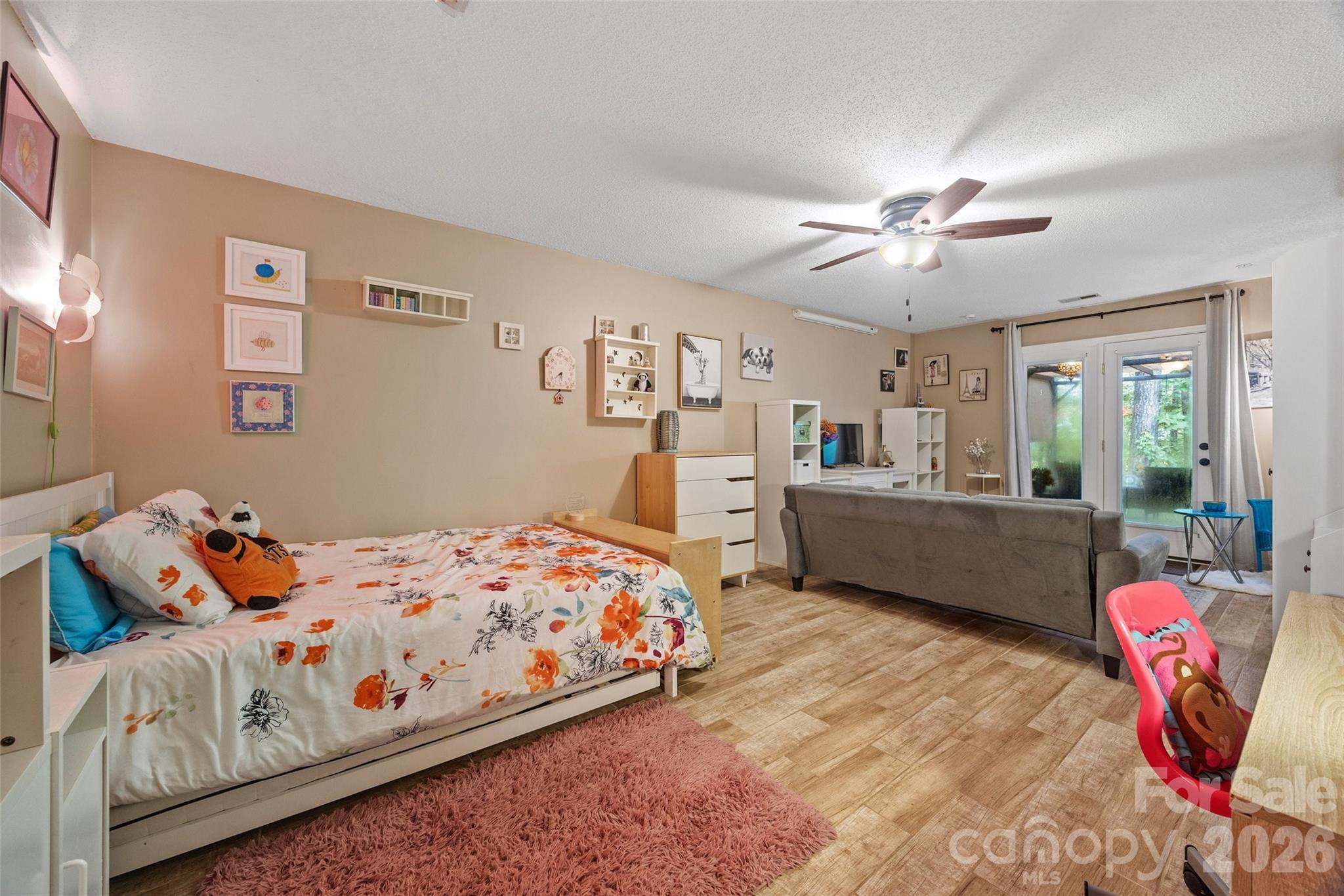 Tega Cay - Residential
