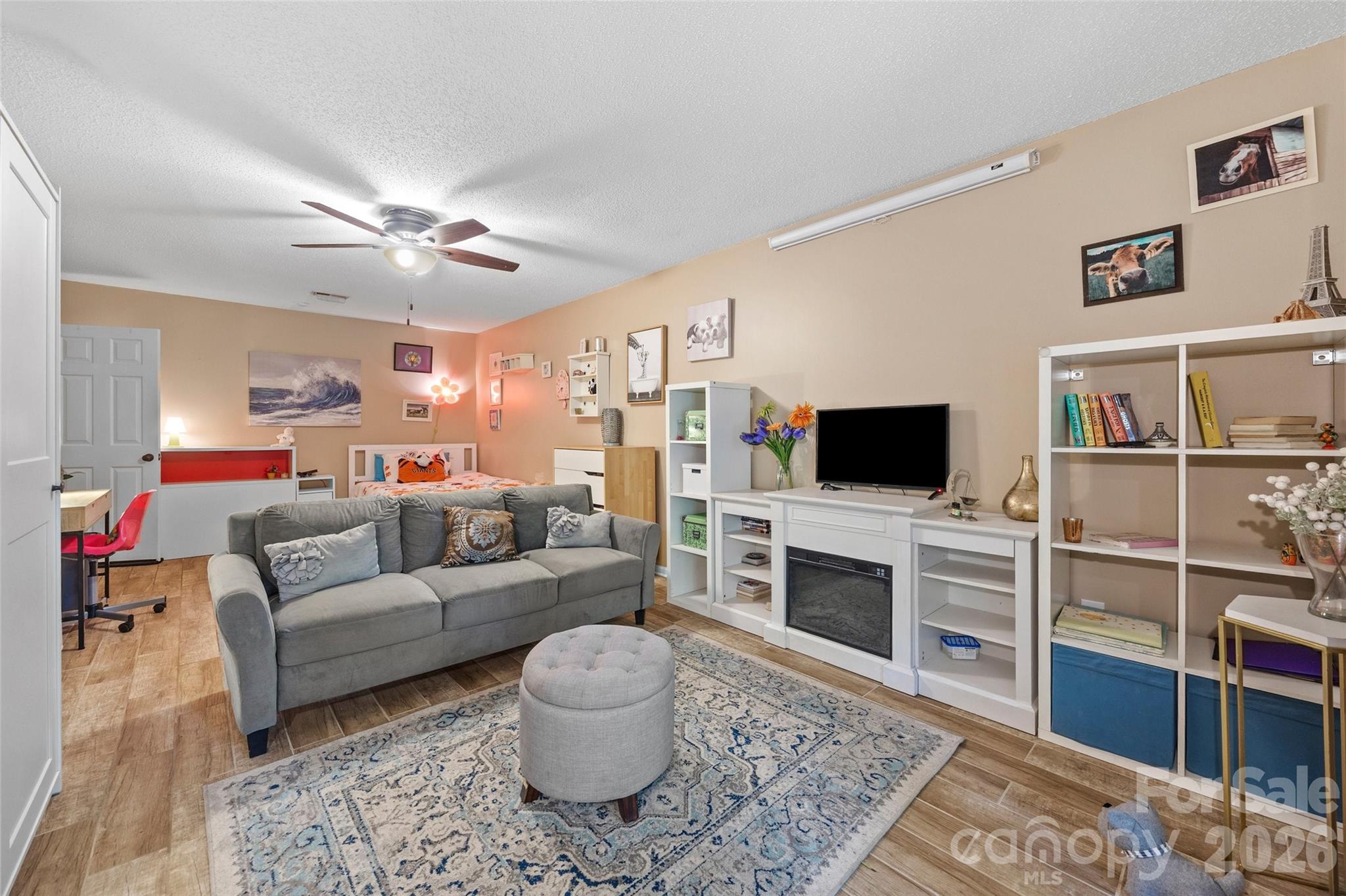 Tega Cay - Residential