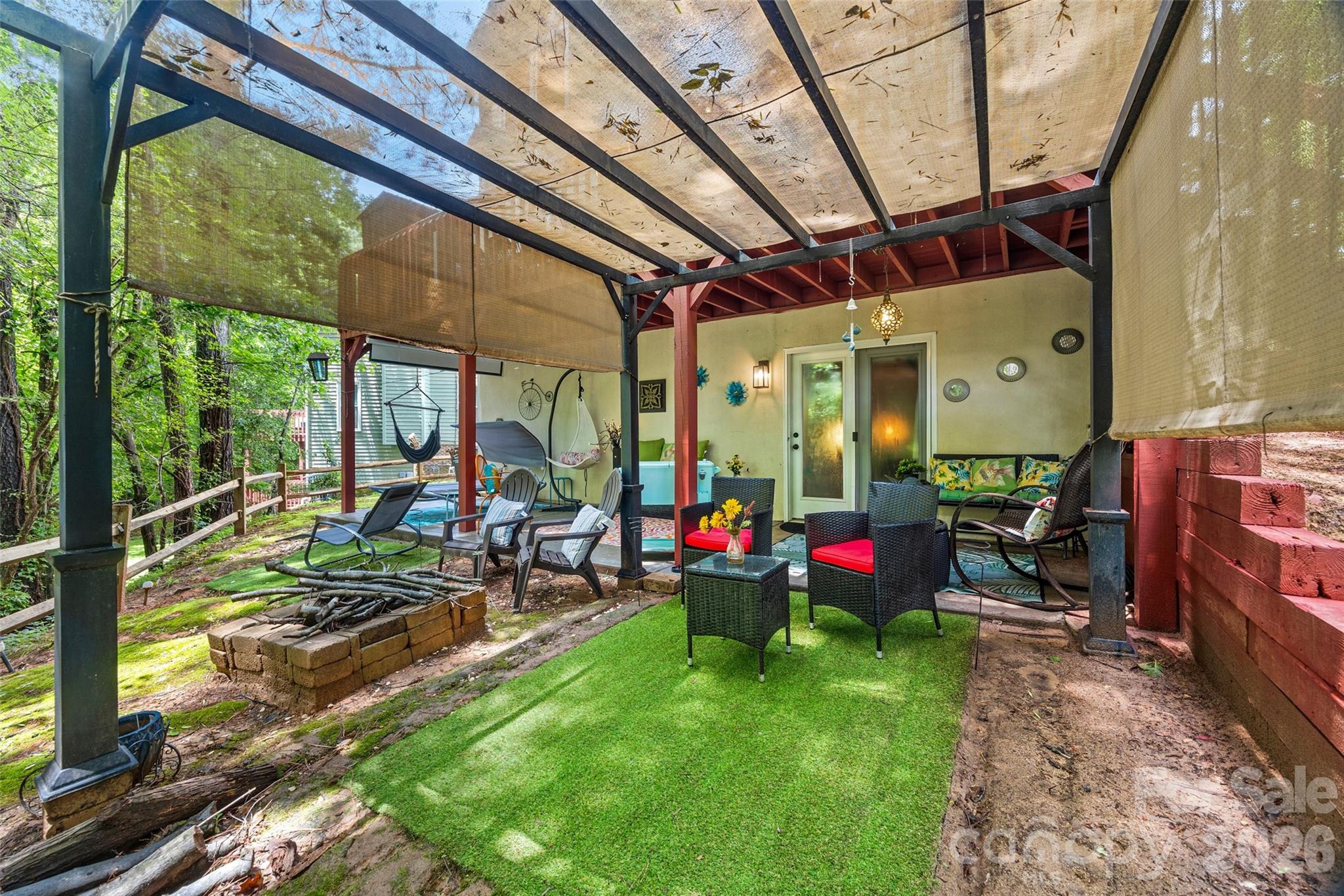 Tega Cay - Residential