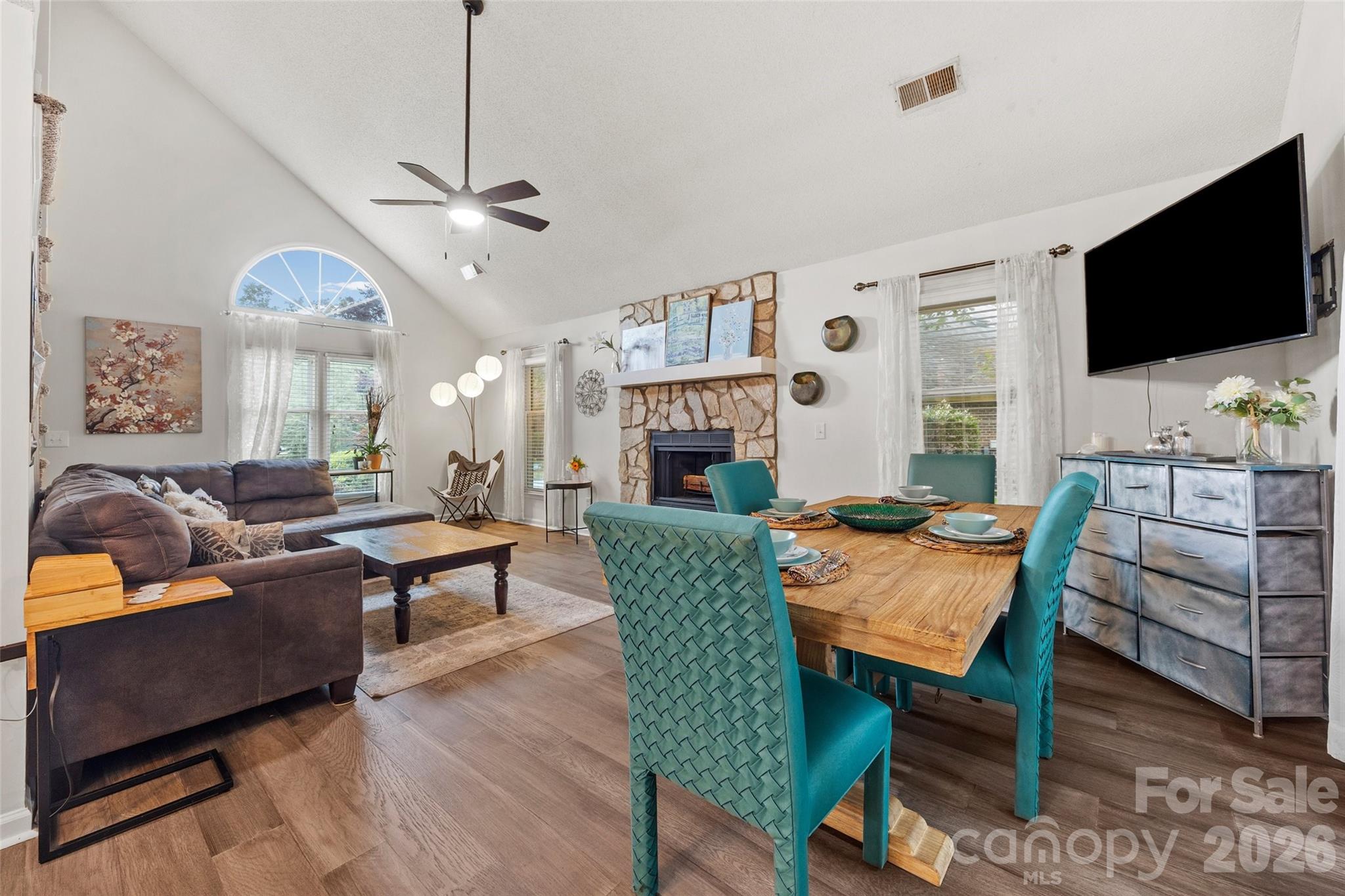 Tega Cay - Residential