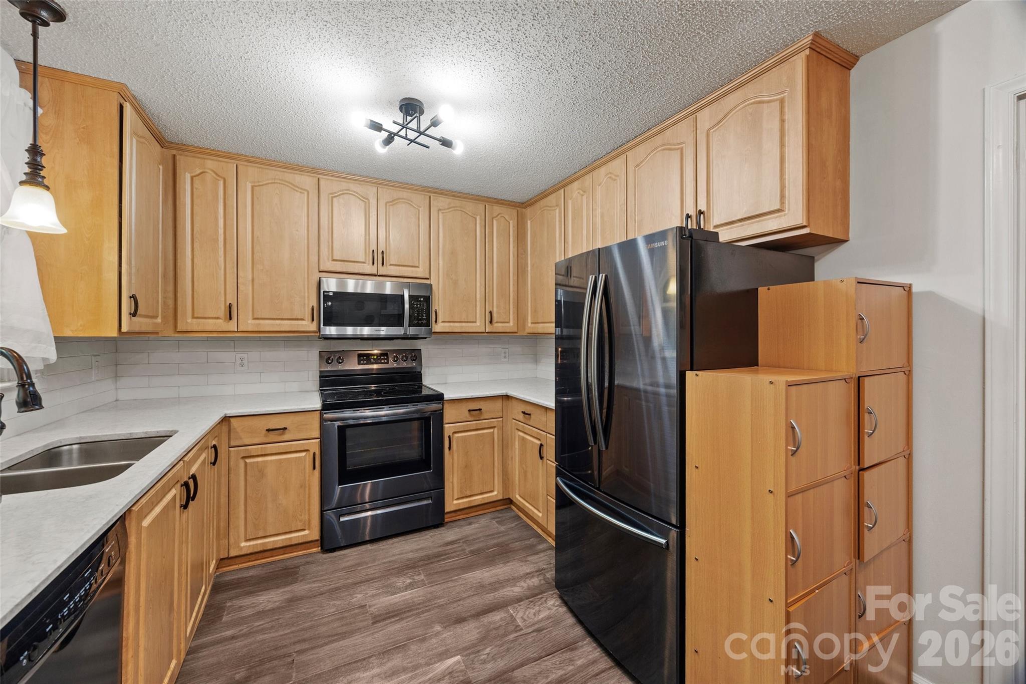 Tega Cay - Residential