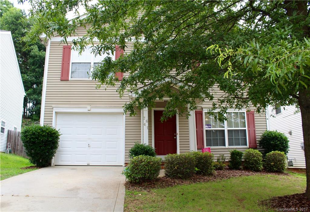 Lovely 3 bed 2.5 bath home in the Brighton community. This well maintained home has a private fully fenced backyard. Fresh new paint. Security system. Spacious master bedroom w/ vaulted ceiling. Walk in closet. Master bath with garden tub and separate shower. Easy access to I77.