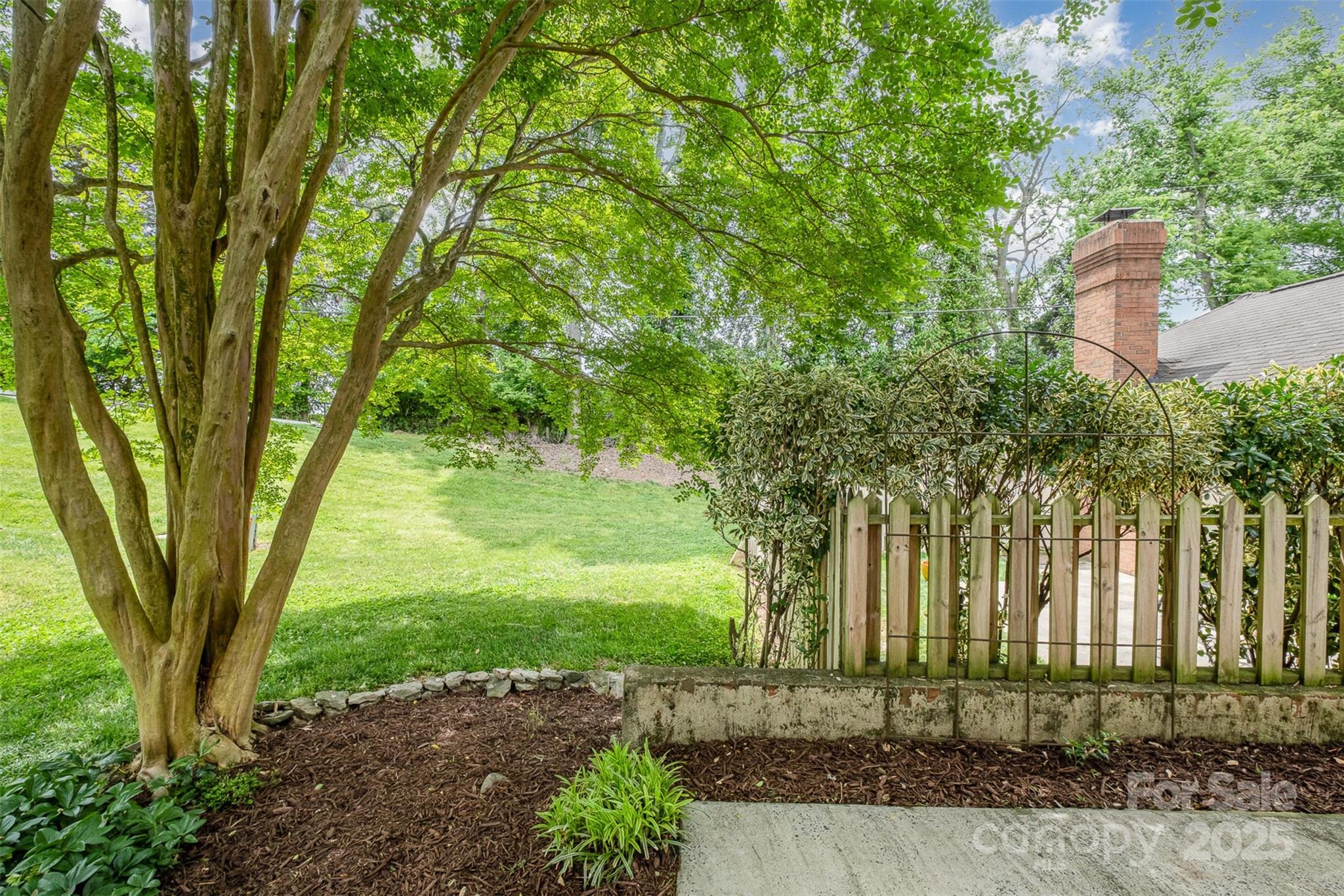 Thuringer Court - Residential
