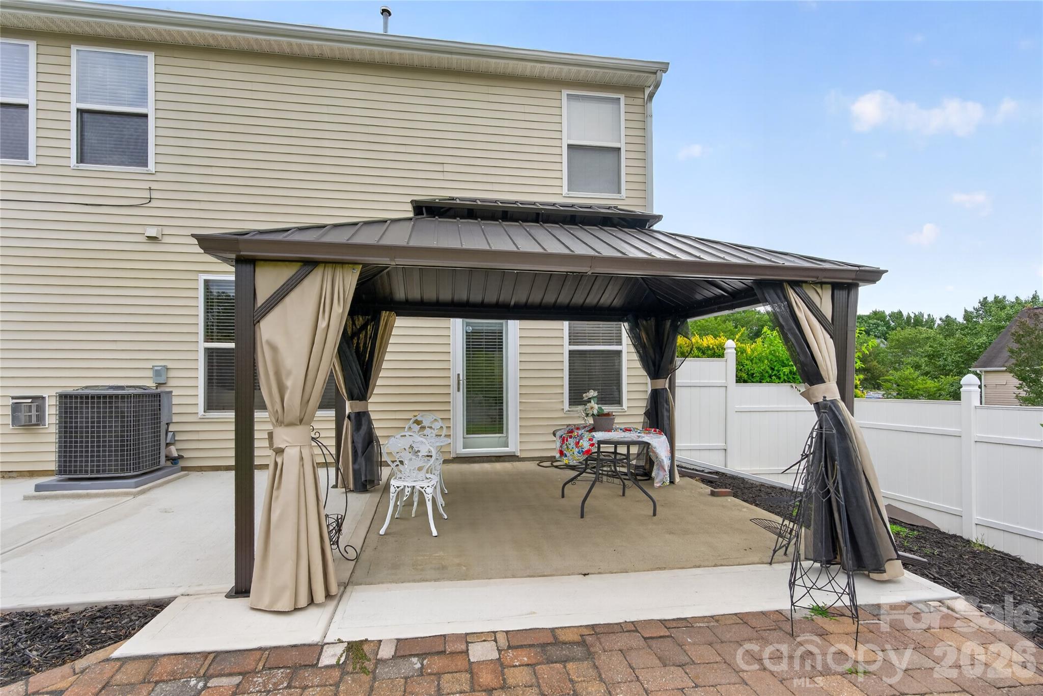 Keeneland - Residential