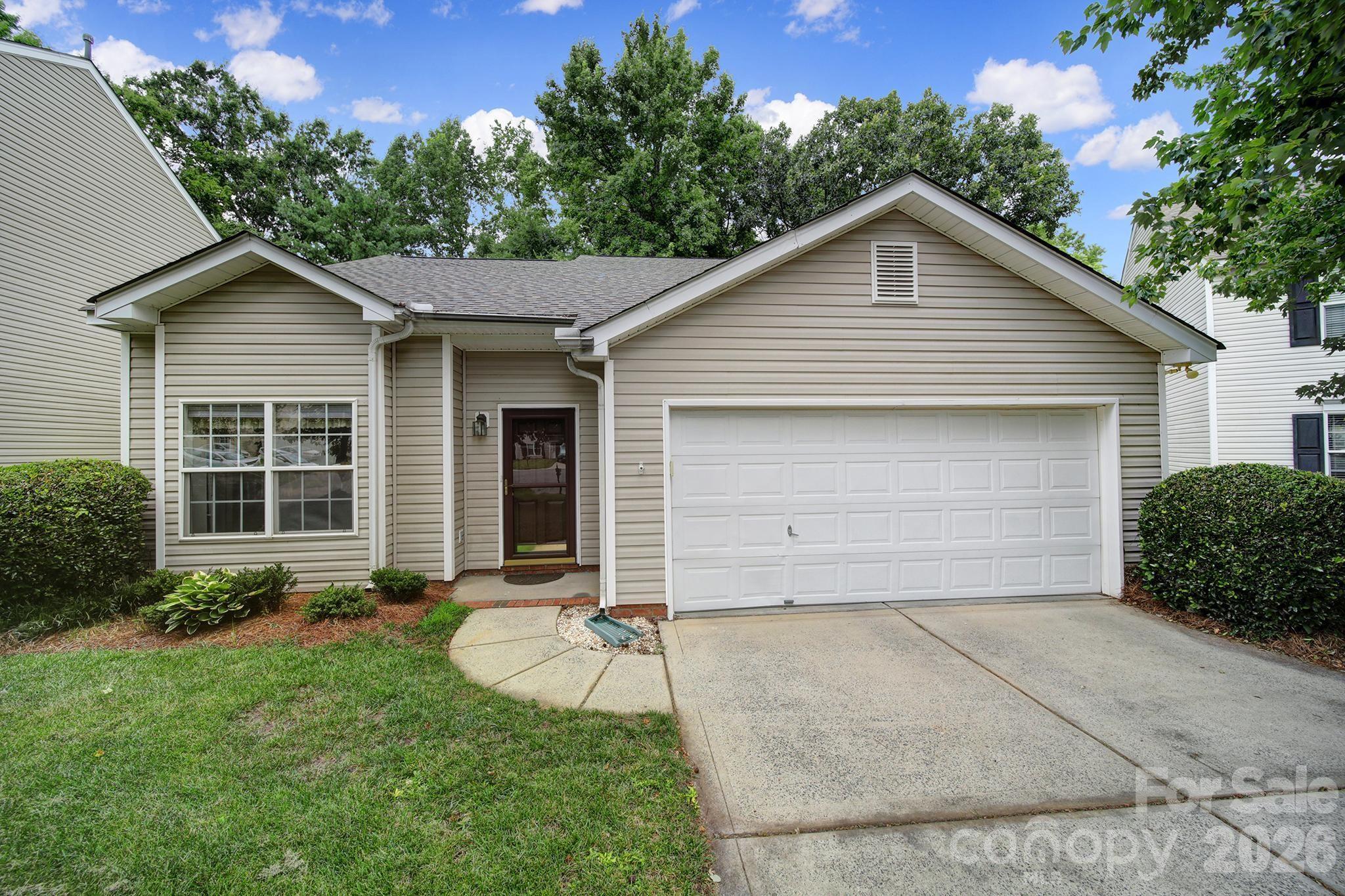 Discover the perfect blend of comfort, space, and functionality in this beautifully
designed 3-bedroom home located in Rock Hill and only 4 minutes from I-77 and only 12
minutes more to I-485 and all of South Charlotte. Sitting on a cul-de-sac in a safe, quiet
neighborhood, the home features a primary suite and laundry room on the first floor.
Upstairs, you’ll find two spacious bedrooms, plus a unique 14x9 loft area that provides
endless possibilities for a home office, media room, playroom, or even a fourth
bedroom!
Speaking of bedrooms, all three have a large walk-in closet, and the primary suite has
both a garden tub and a separate shower. The upgraded stainless steel kitchen has
both LVP flooring and soft surface countertops.
Rock Hill is a wonderful place to live, with great weather and plenty of access to
shopping, dining and fast access up to Charlotte. If you have been searching for a home
that combines thoughtful design, flexible living space, and a peaceful setting, this one is
what you might be looking for. Don’t wait, this home is very reasonably priced and sure
to go quickly!