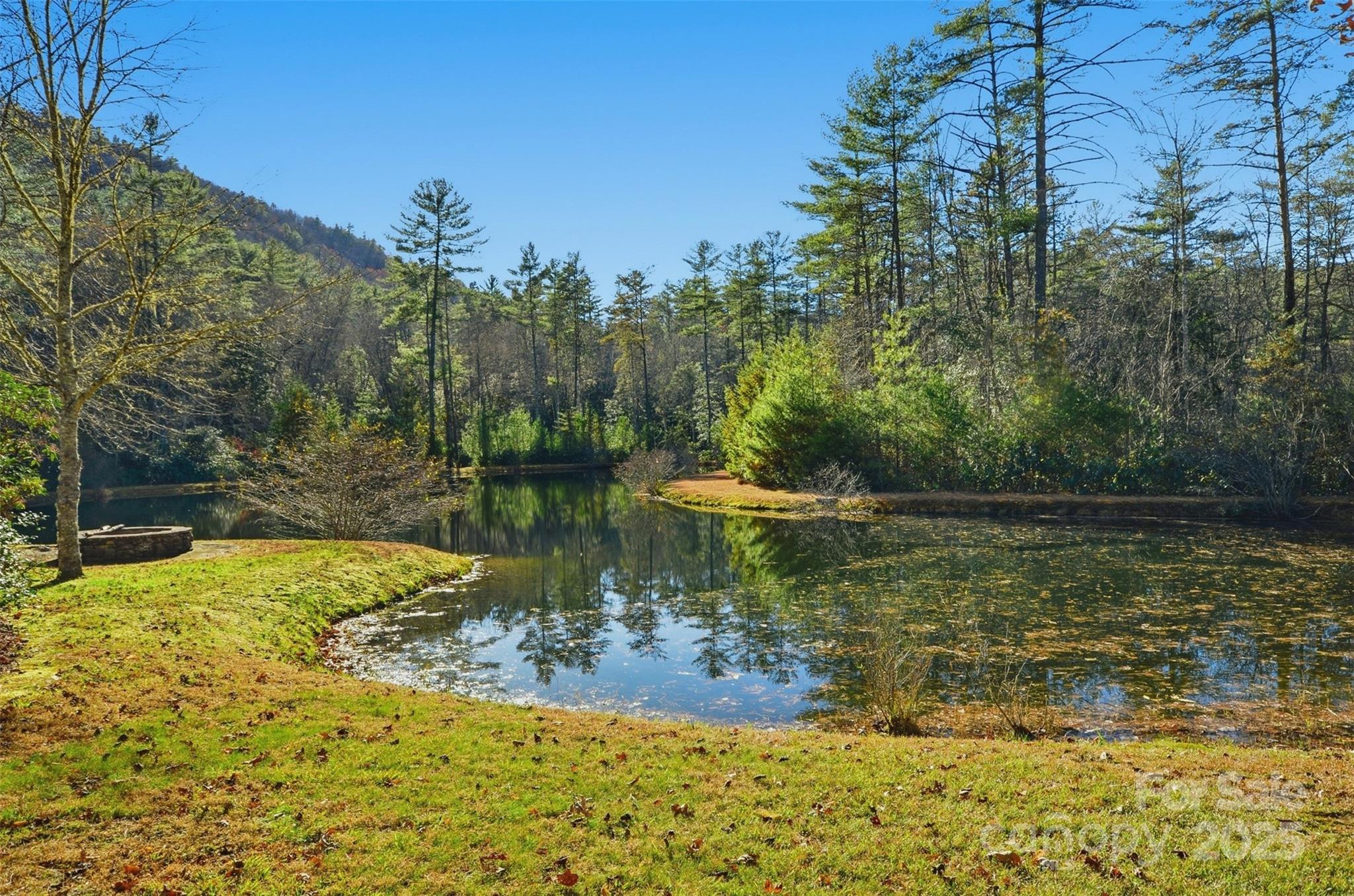 Round Mountain Falls - Land