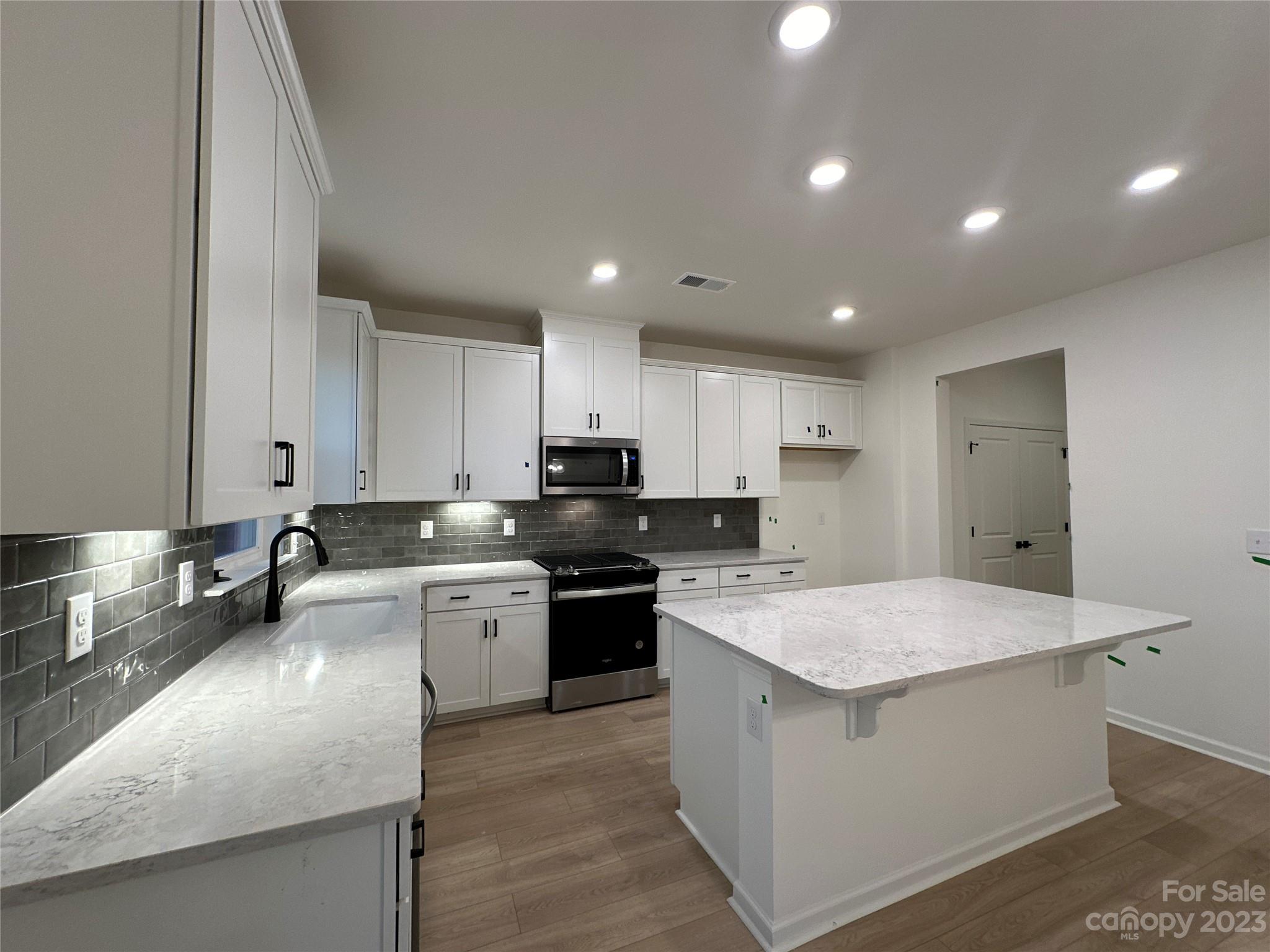 Bella Vista - Residential