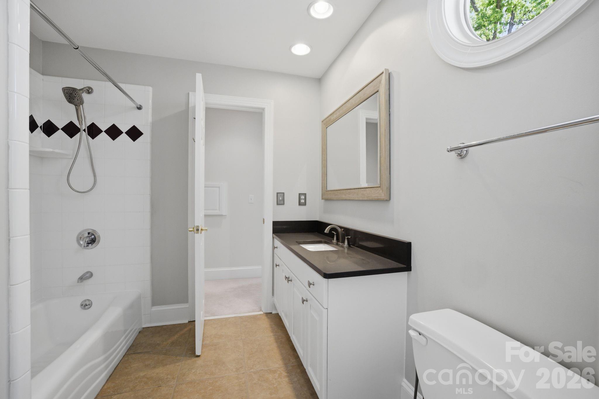Pinnacle Shores - Residential
