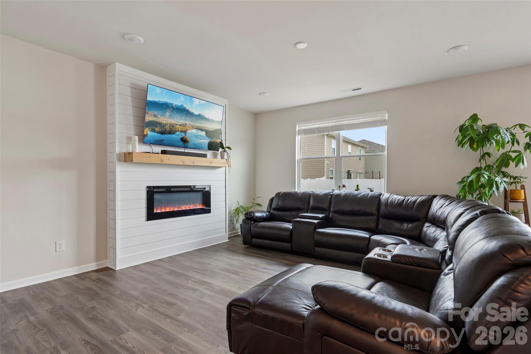 Weddington Pointe - Residential