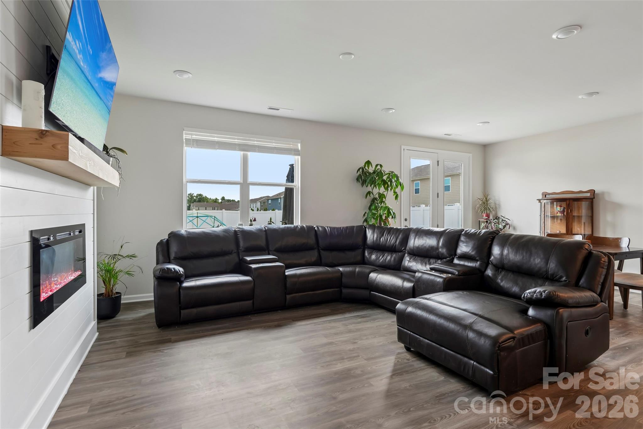 Weddington Pointe - Residential