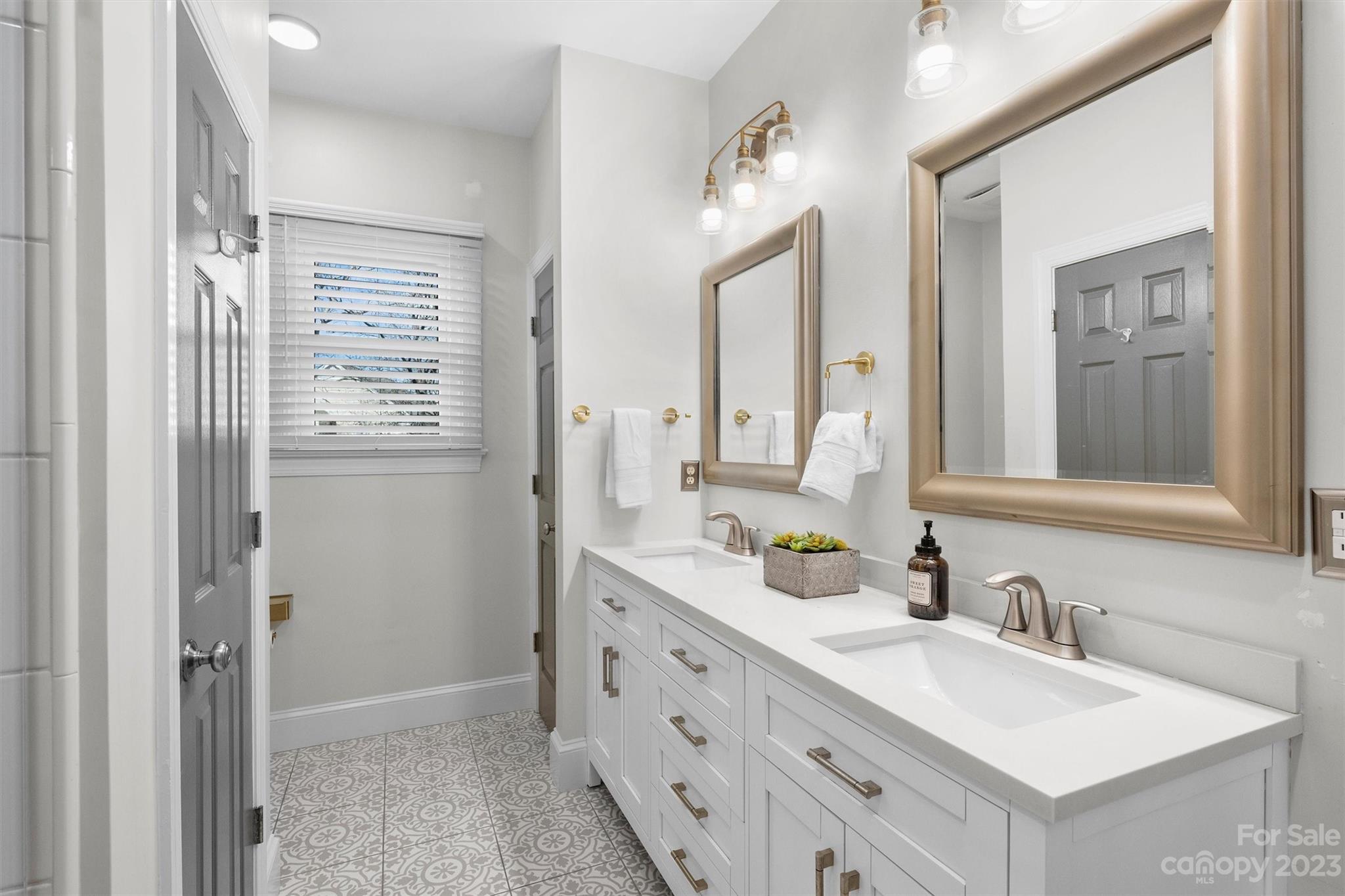 Beverly Crest - Residential