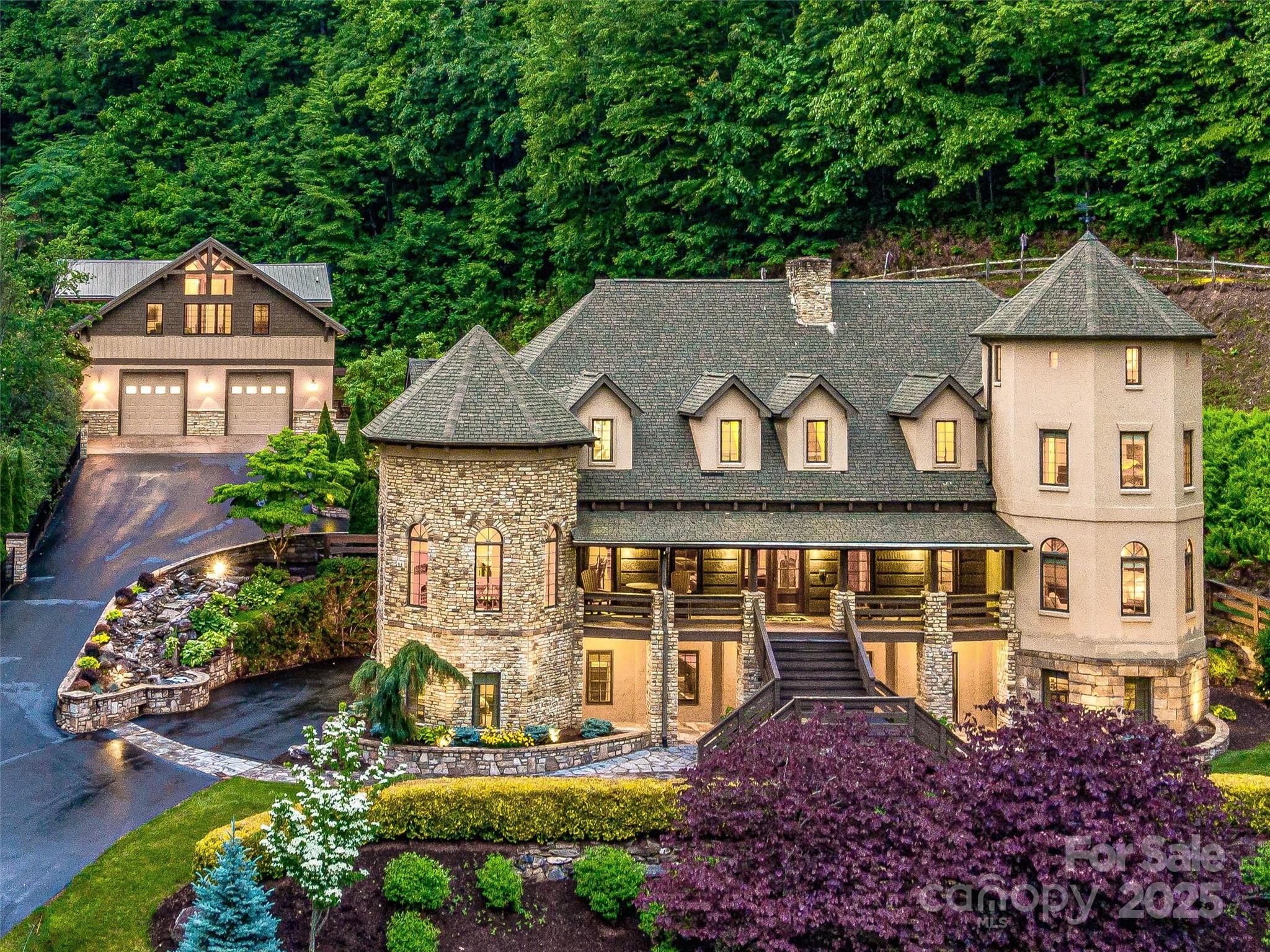 FIE TOP WOODLANDS - Residential