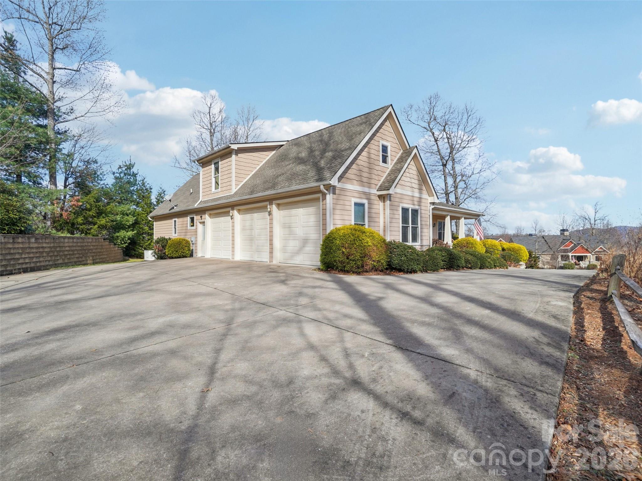 Silverglen - Residential