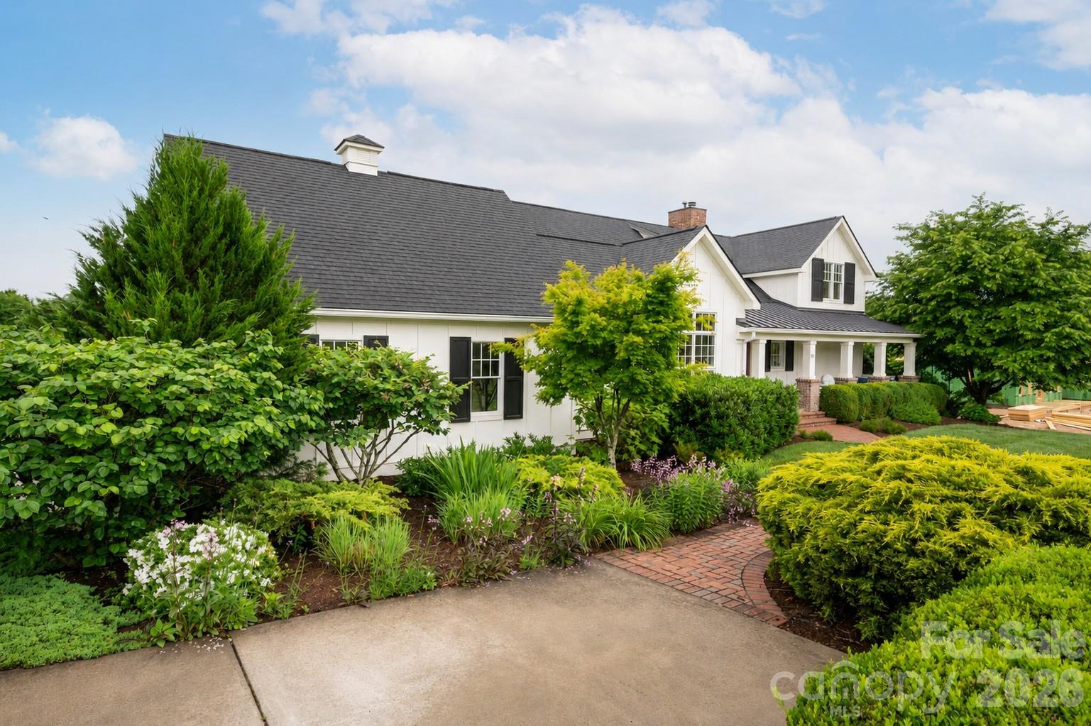 Grand Highlands At Waterford Lakes - Residential