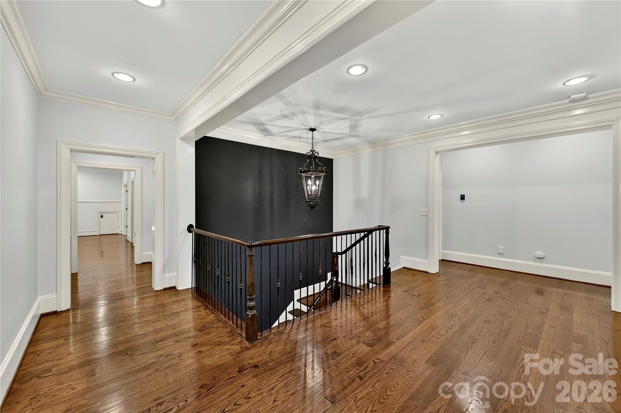 Jordan Manor - Residential