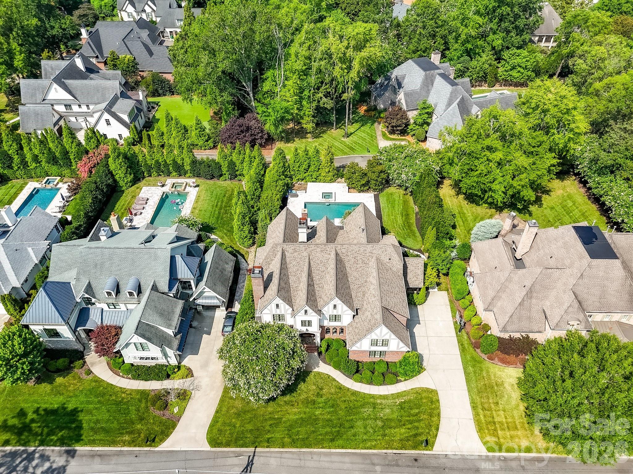 Jordan Manor - Residential