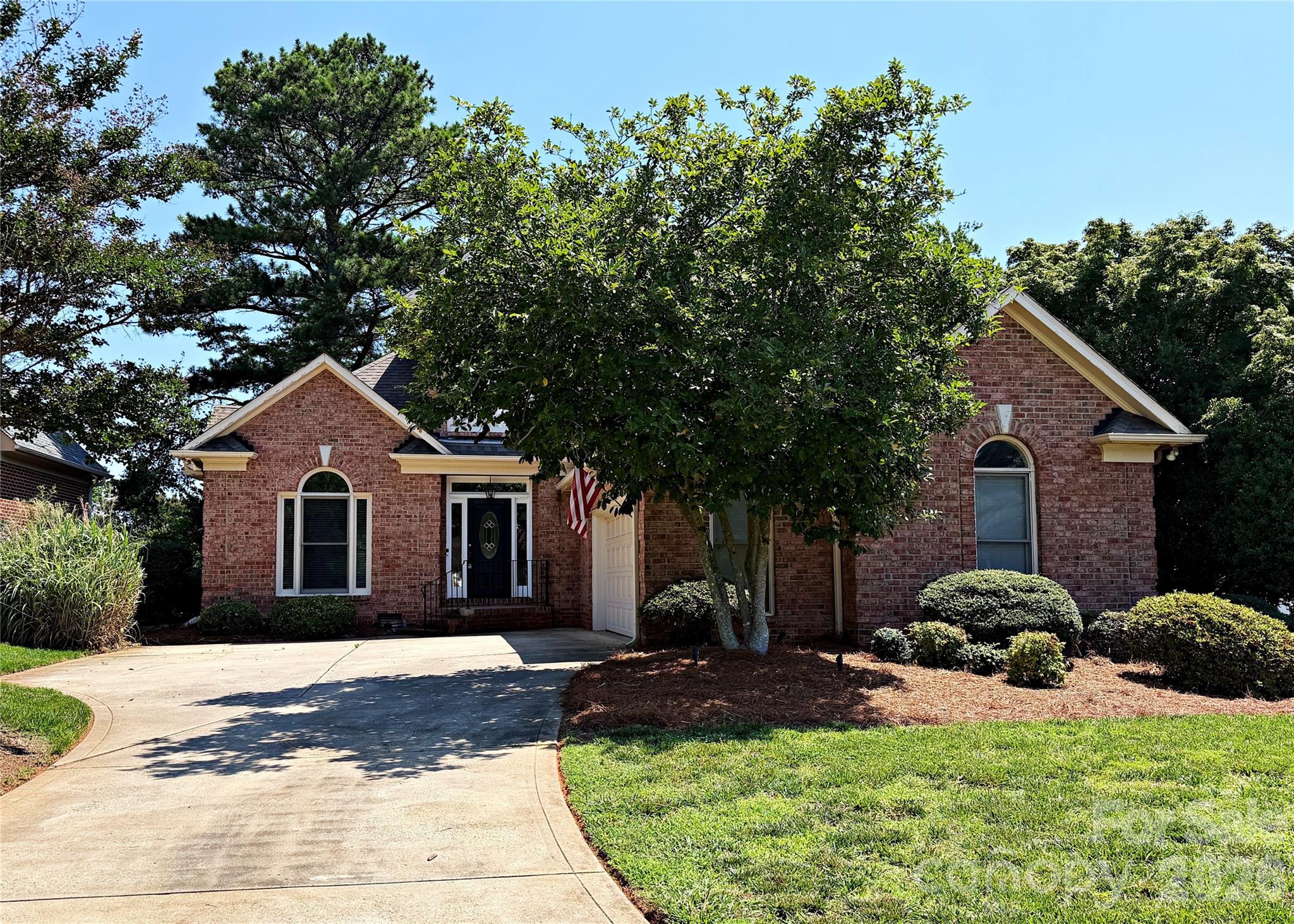 Welcome to this charming home located in the highly sought-after Peninsula community in Cornelius, offering a prime location just minutes from Lake Norman access, I-77, Jetton Park, and an abundance of shopping and dining options. This well-maintained residence features 3 bedrooms and 2.5 bathrooms, with a desirable primary suite conveniently located on the main level for added comfort and ease of living. The functional layout includes spacious living areas ideal for both everyday living and entertaining. An attached two-car garage provides convenience and additional storage. Step outside to enjoy a fenced-in backyard, perfect for relaxing, pets, or outdoor gatherings. With close proximity to Jetton Park’s scenic walking trails, and tennis courts, this home offers a wonderful blend of lifestyle, location, and functionality in one of Cornelius’ most desirable communities.