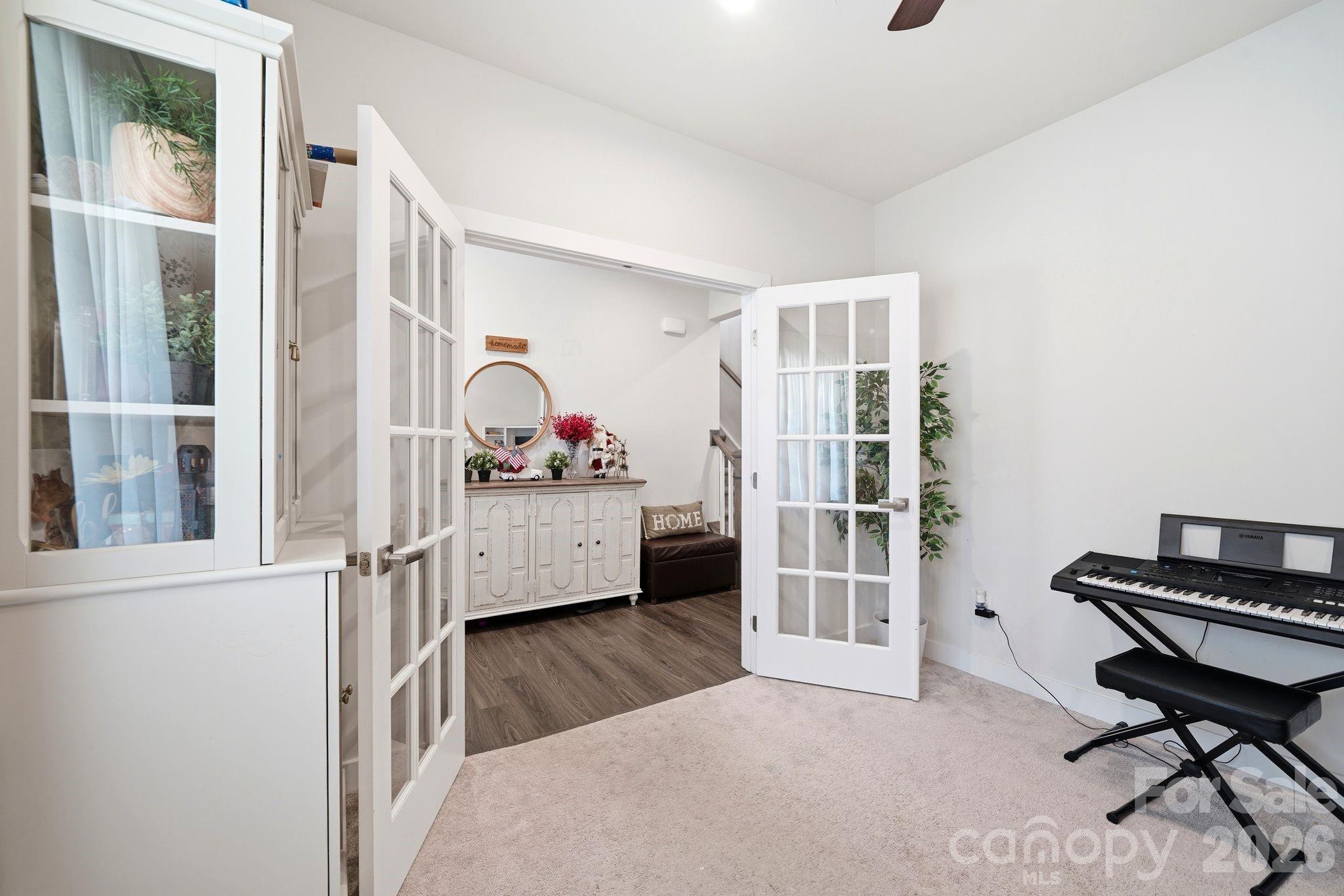Holcomb Woods - Residential