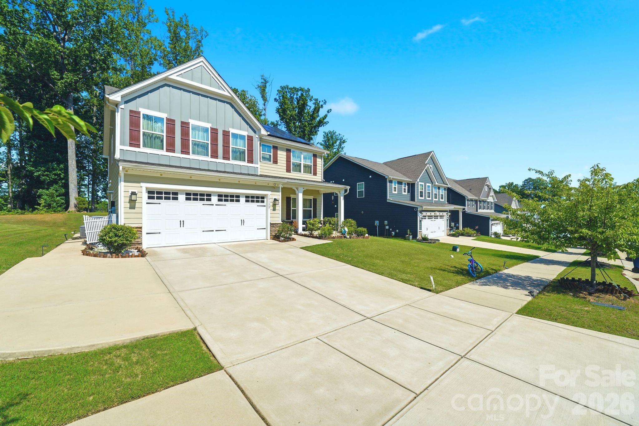 Holcomb Woods - Residential