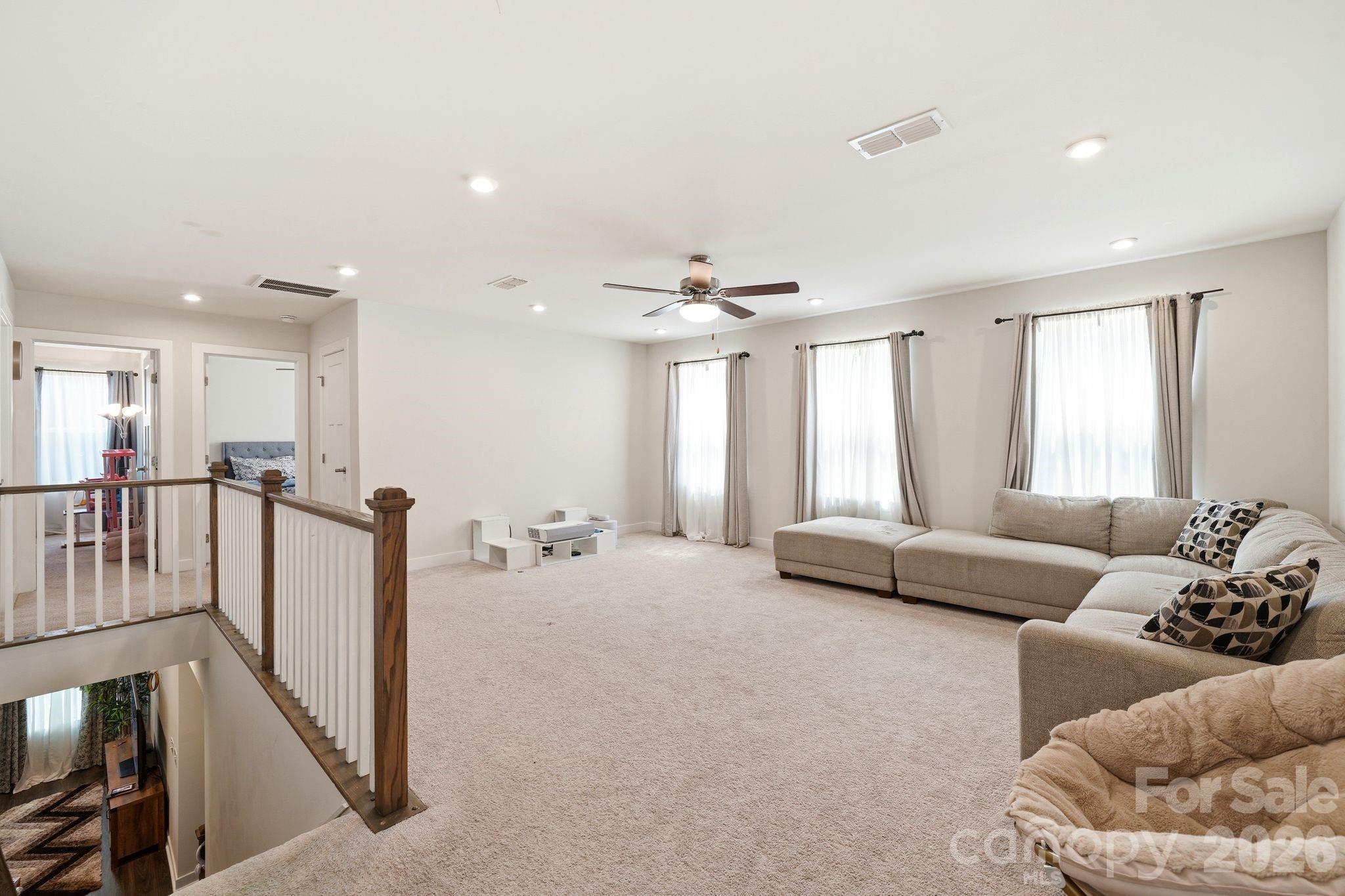 Holcomb Woods - Residential