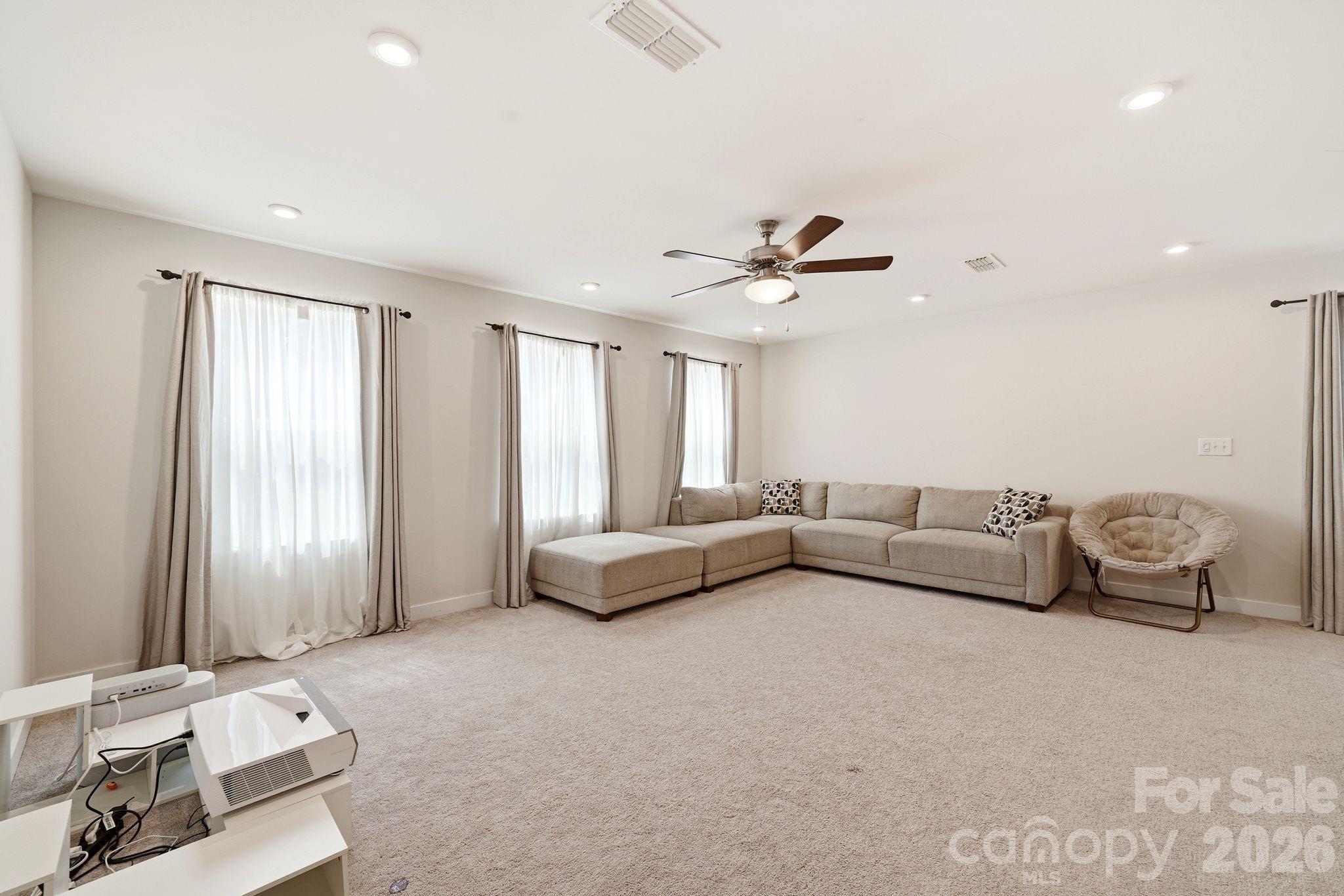 Holcomb Woods - Residential