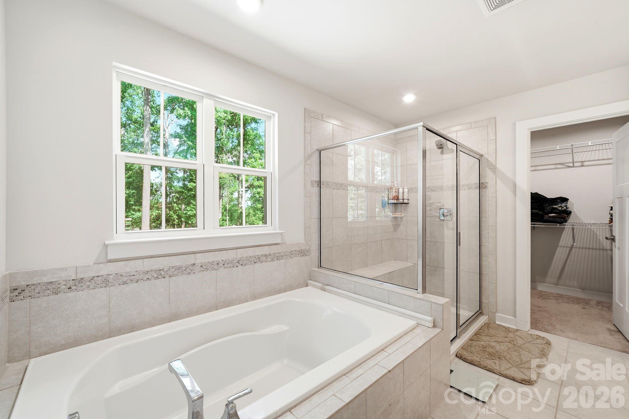 Holcomb Woods - Residential