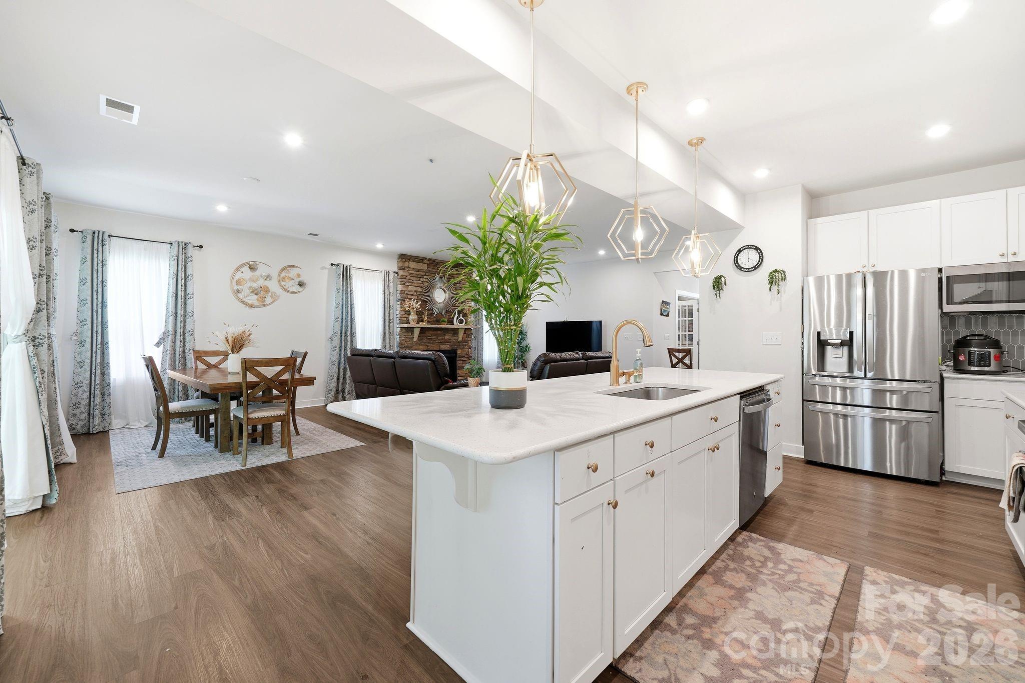 Holcomb Woods - Residential