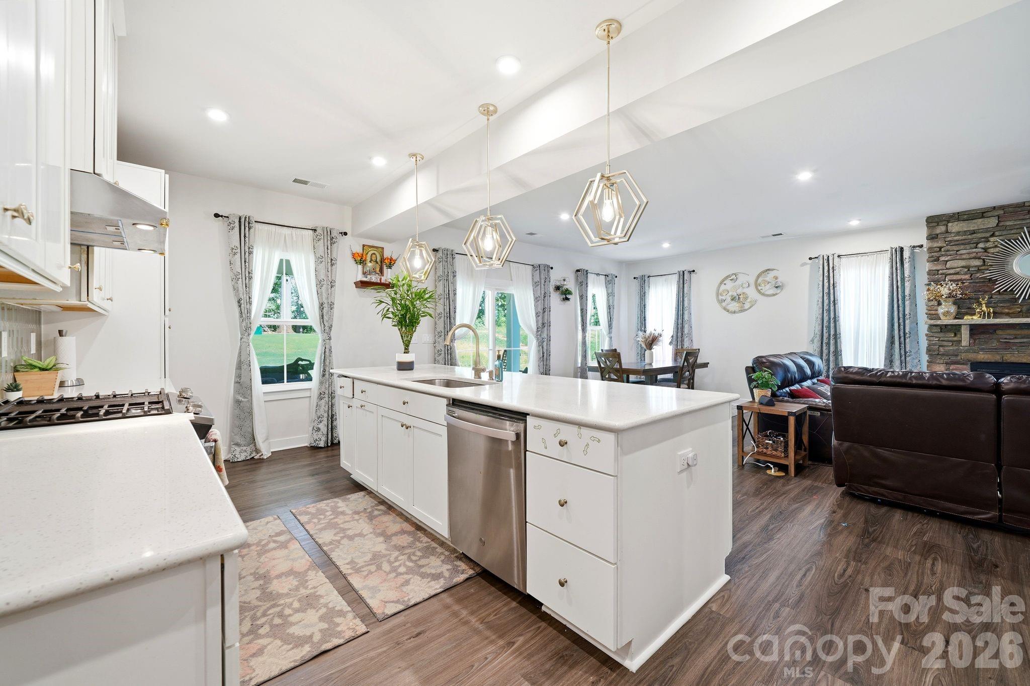 Holcomb Woods - Residential