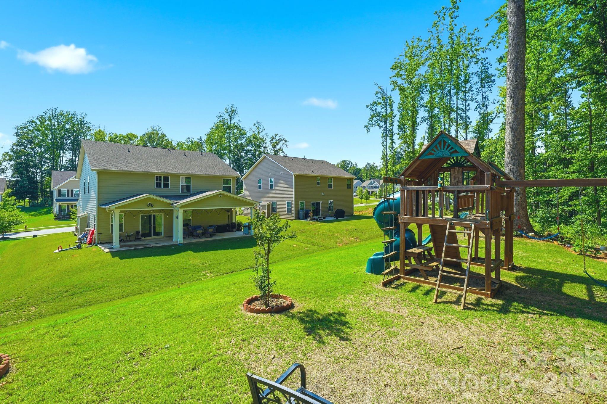 Holcomb Woods - Residential