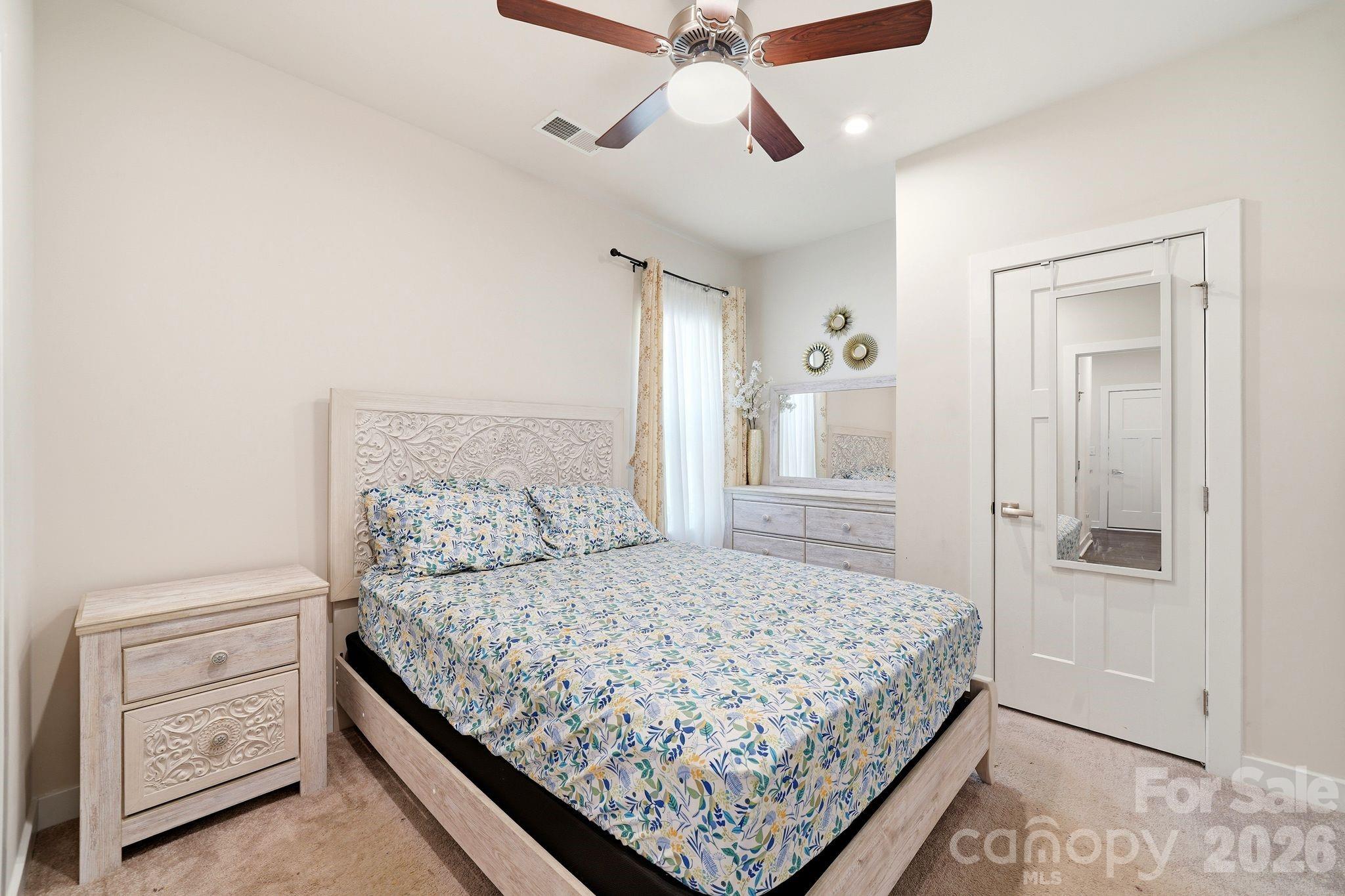 Holcomb Woods - Residential