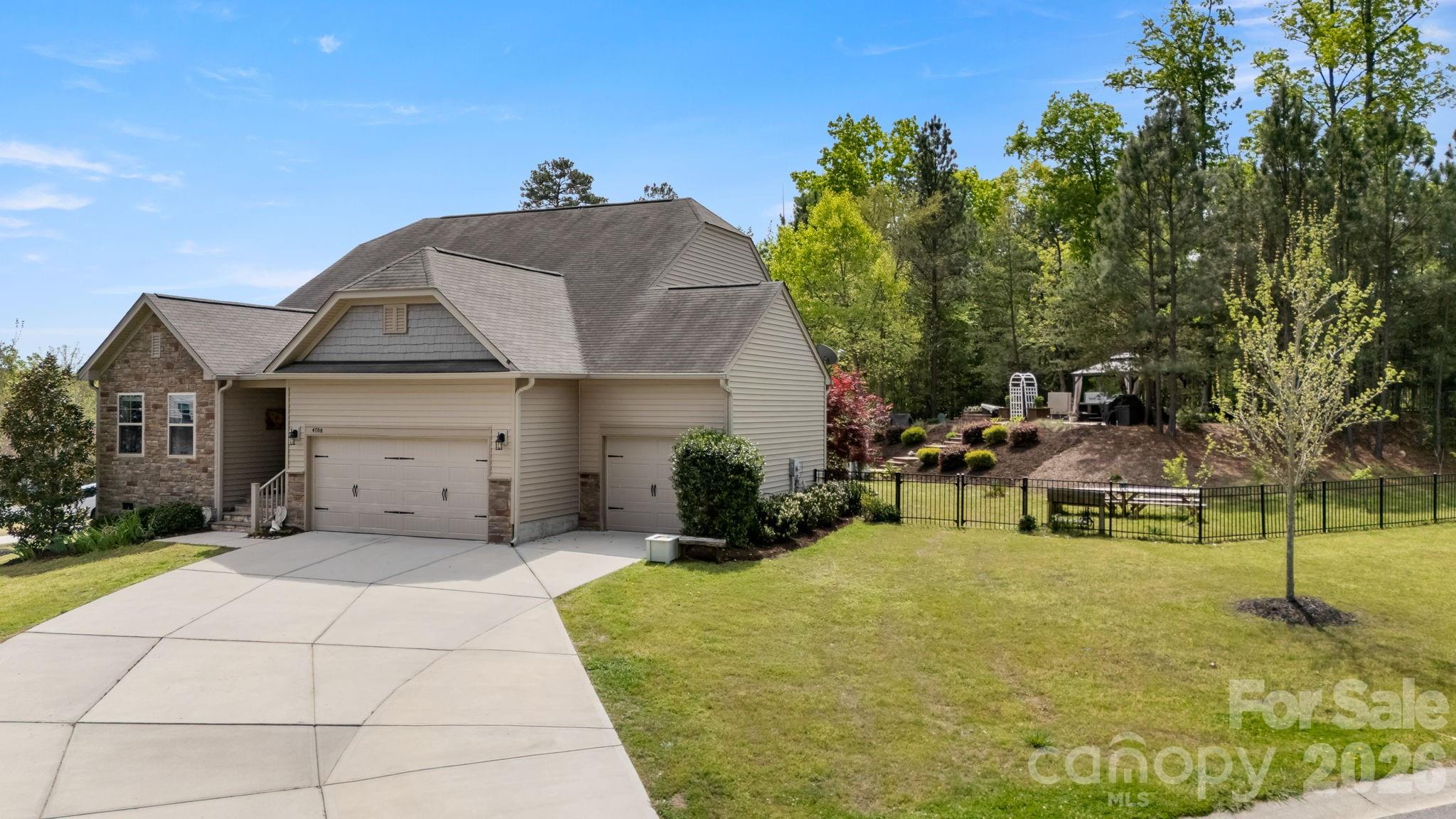Somerset At Autumn Cove - Residential