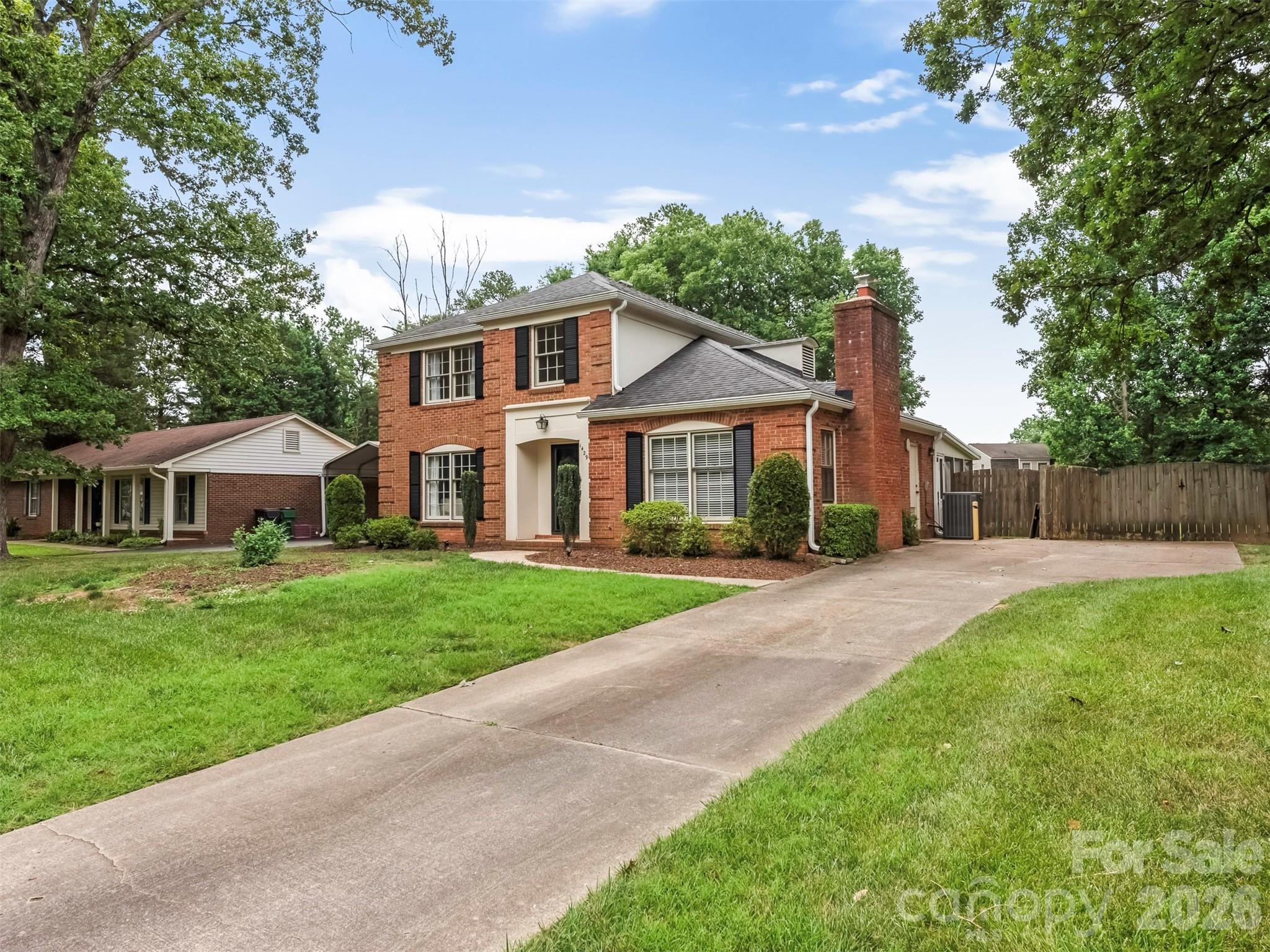 McClintock Woods - Residential