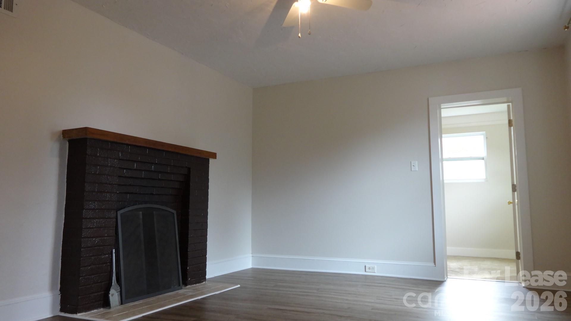 Eaman Park - Residential Lease