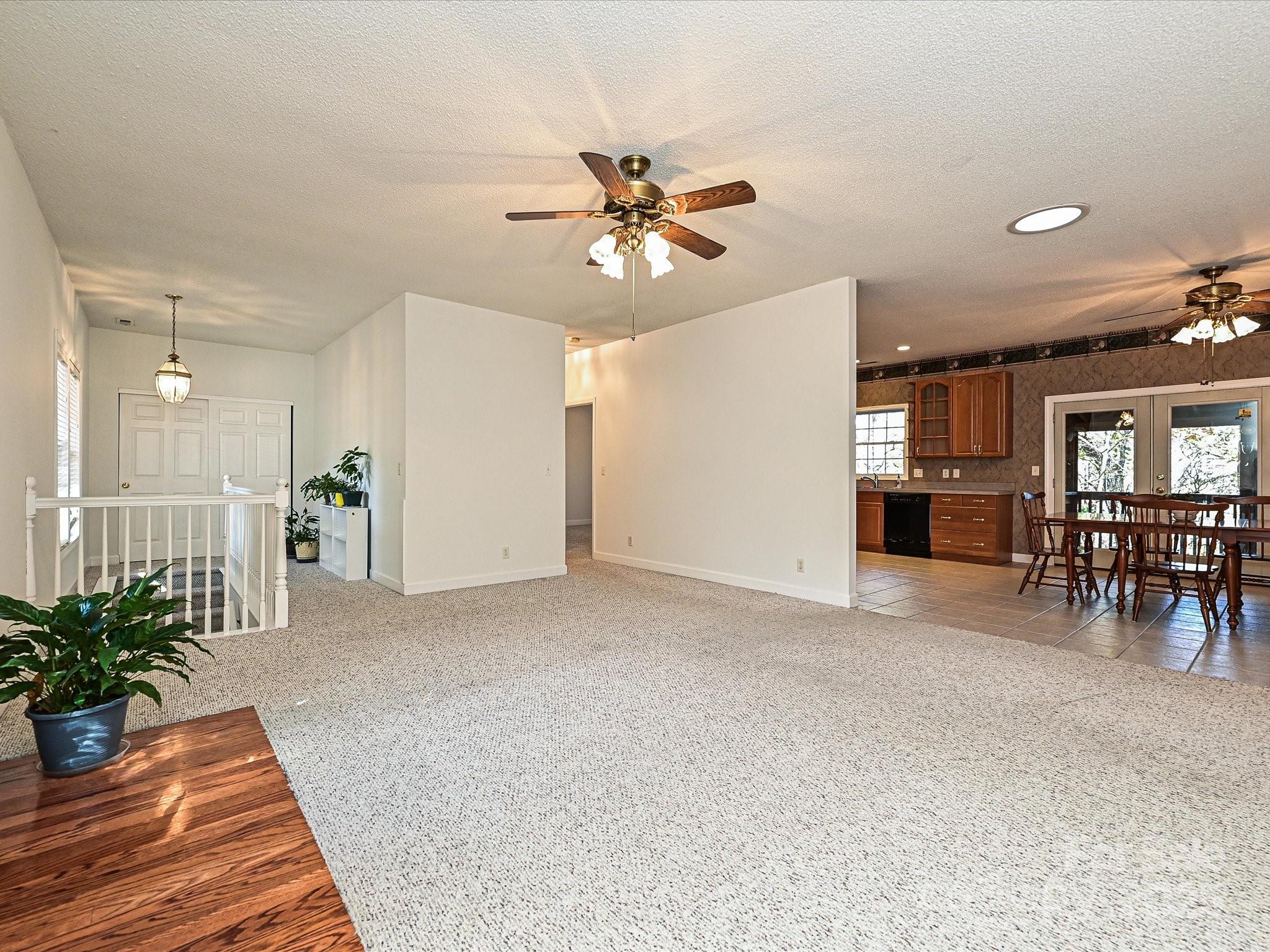 Tega Cay - Residential