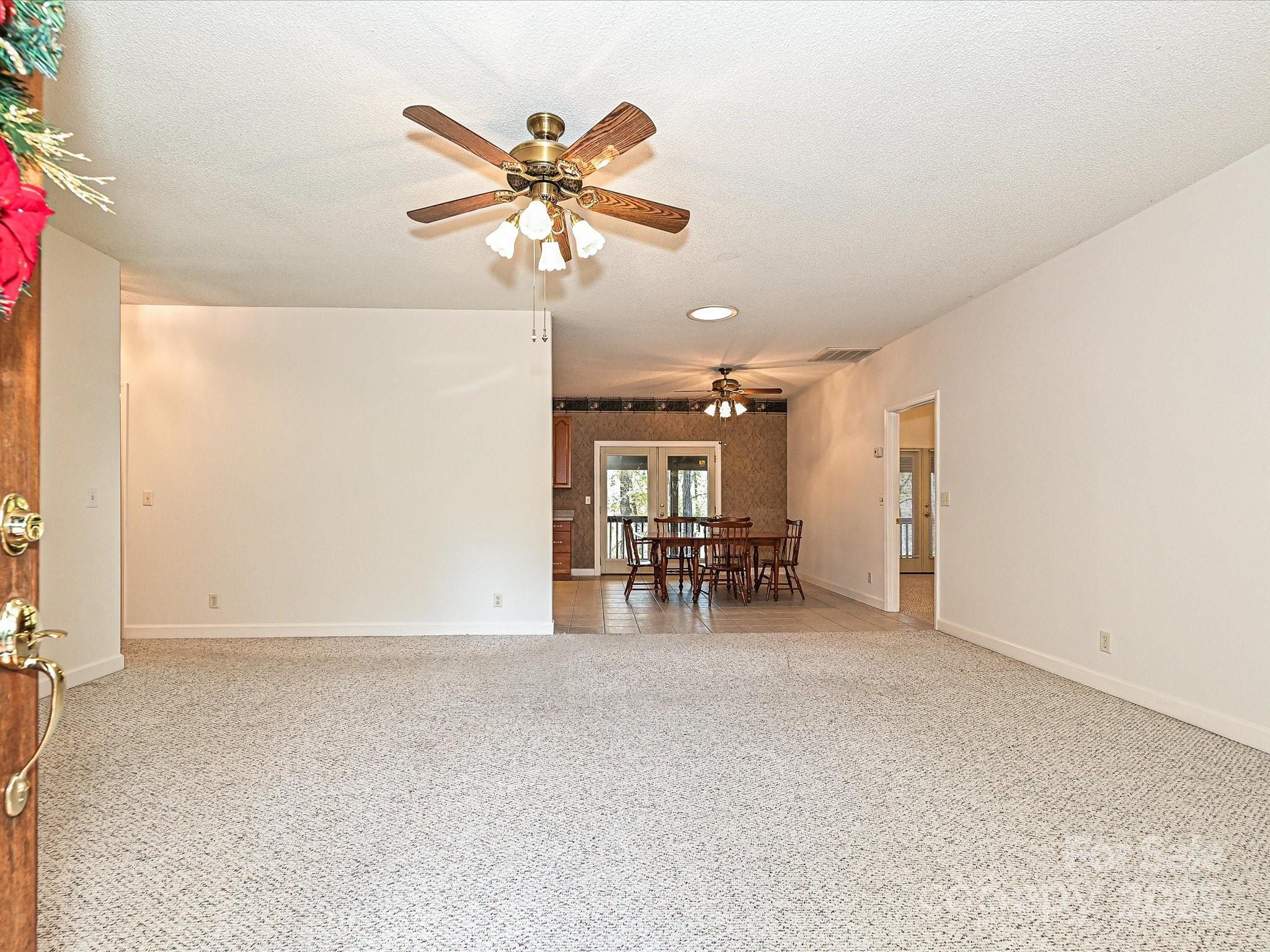 Tega Cay - Residential