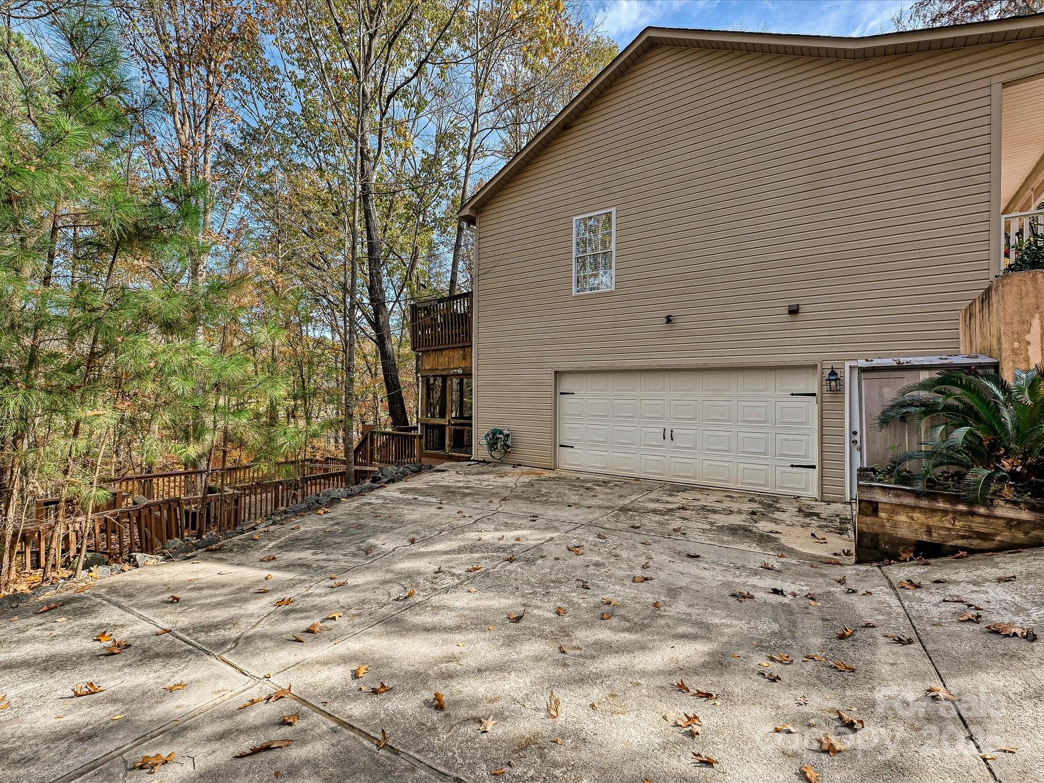 Tega Cay - Residential