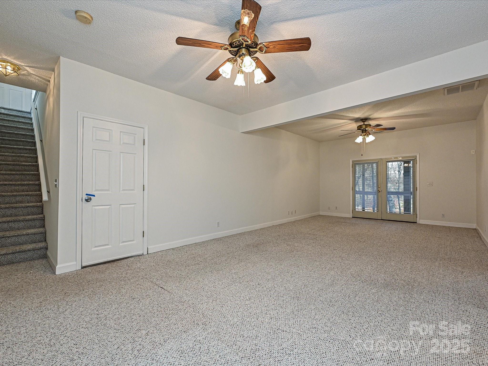 Tega Cay - Residential